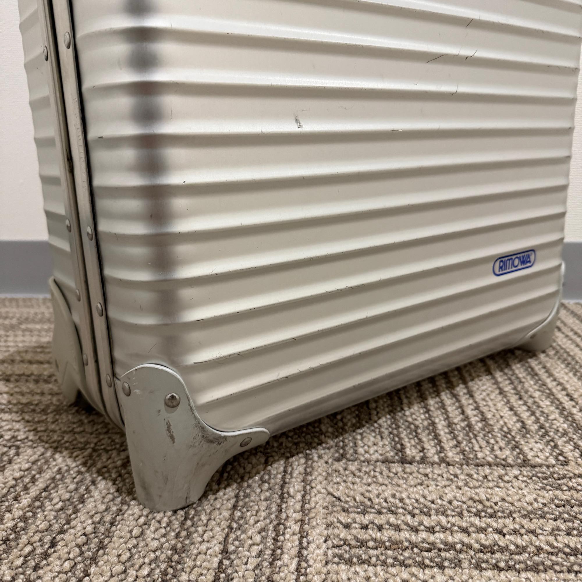 リモワ トパーズ 中古商品 U928.40-2 23リットル 2輪