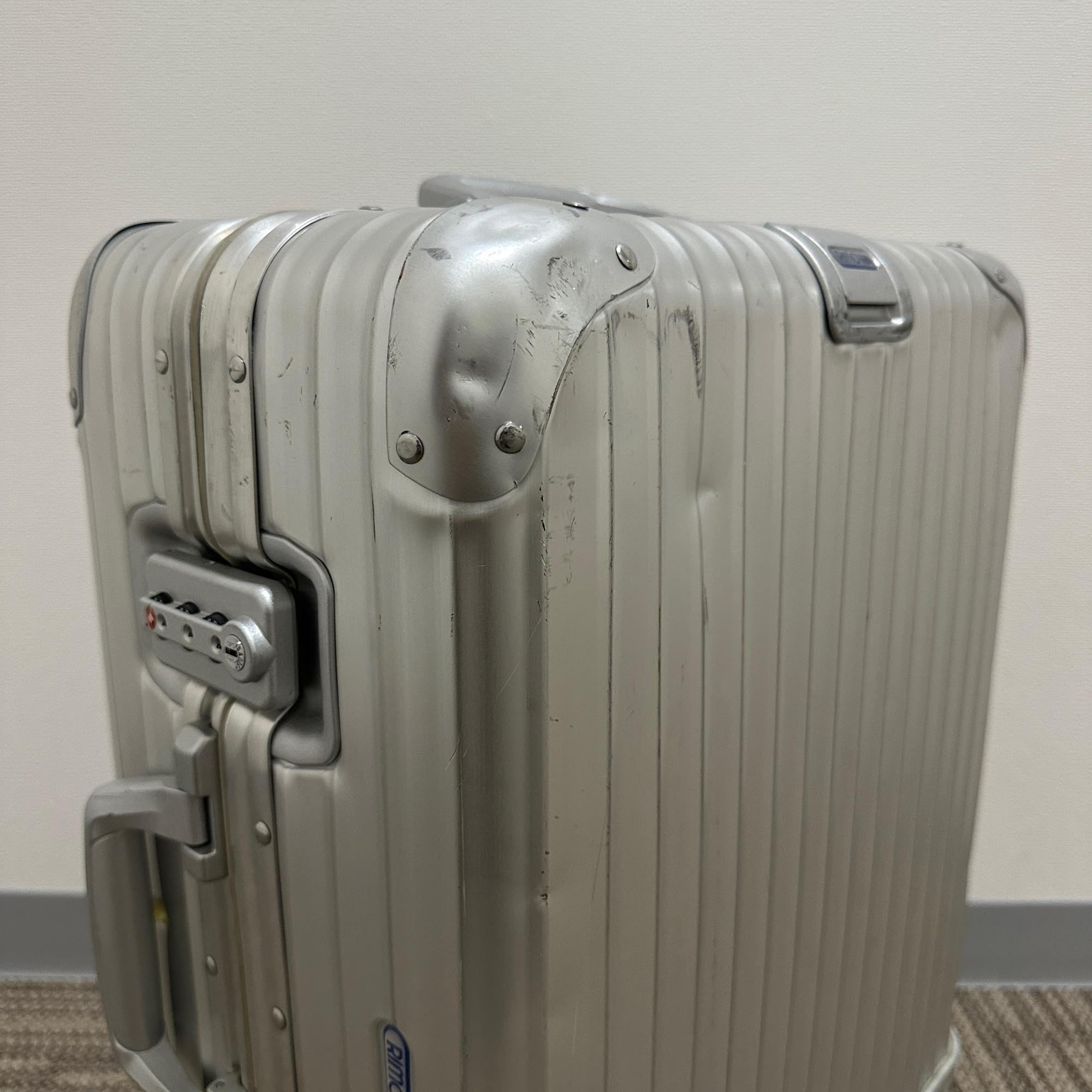 リモワ トパーズ 932.56-2 中古商品 45リットル 4輪
