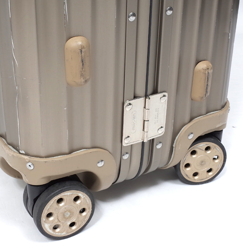 リモワ トパーズ チタニウム 中古商品 945.77-2 98リットル 4輪