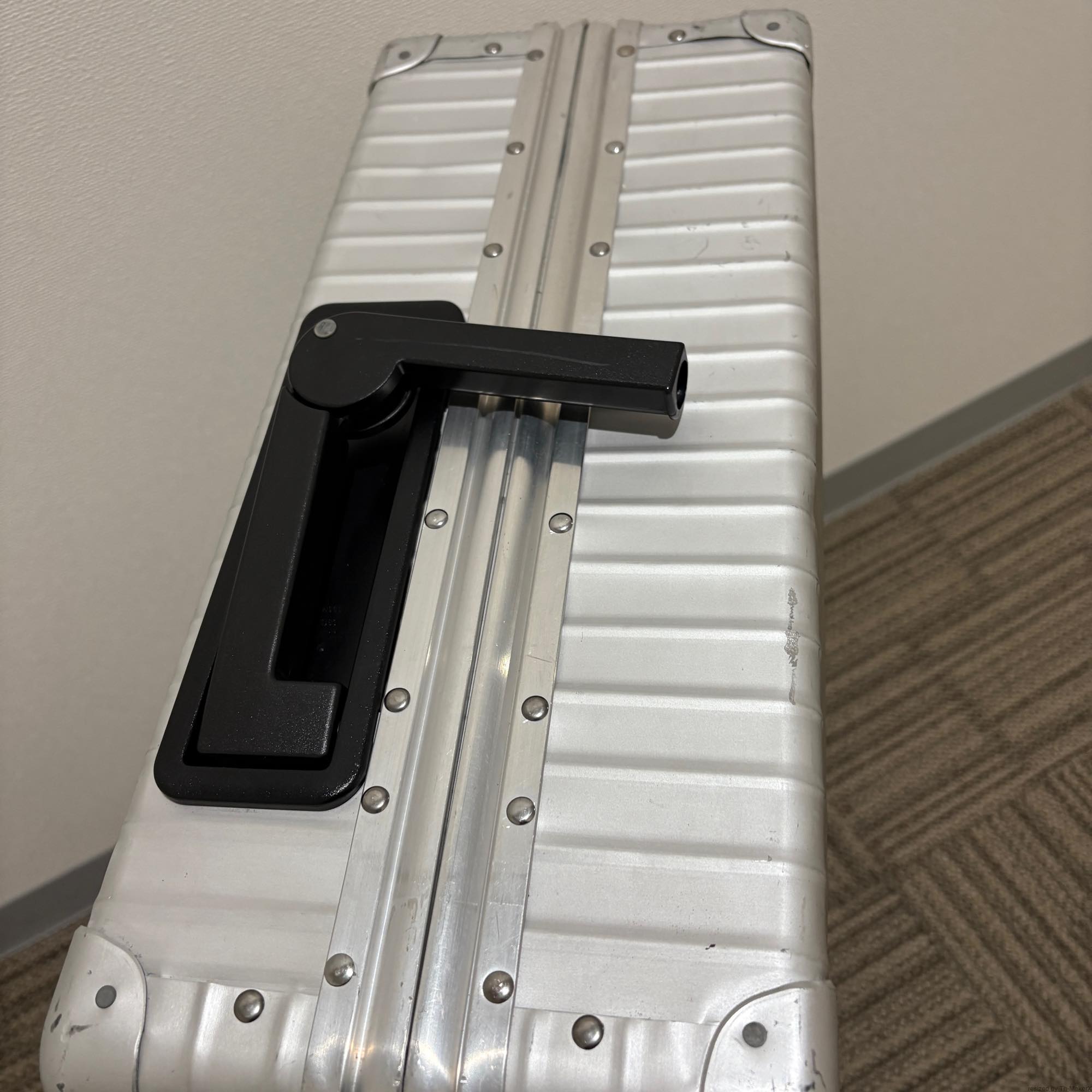リモワ ジュラルミン 中古商品 U957.70-2 2輪