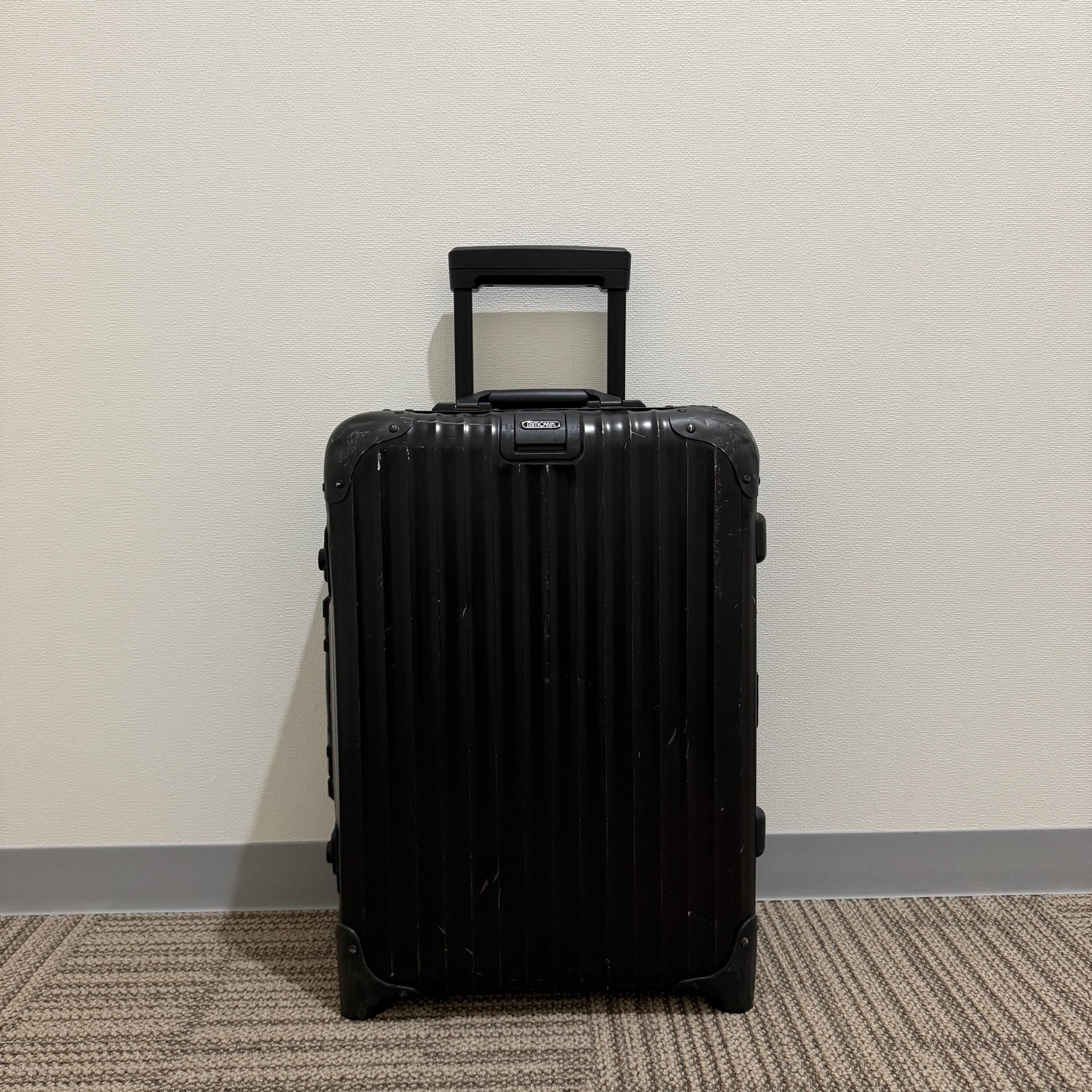 リモワ トパーズ ステルス 986.11-2 32リットル 中古商品 2輪 – リモワ