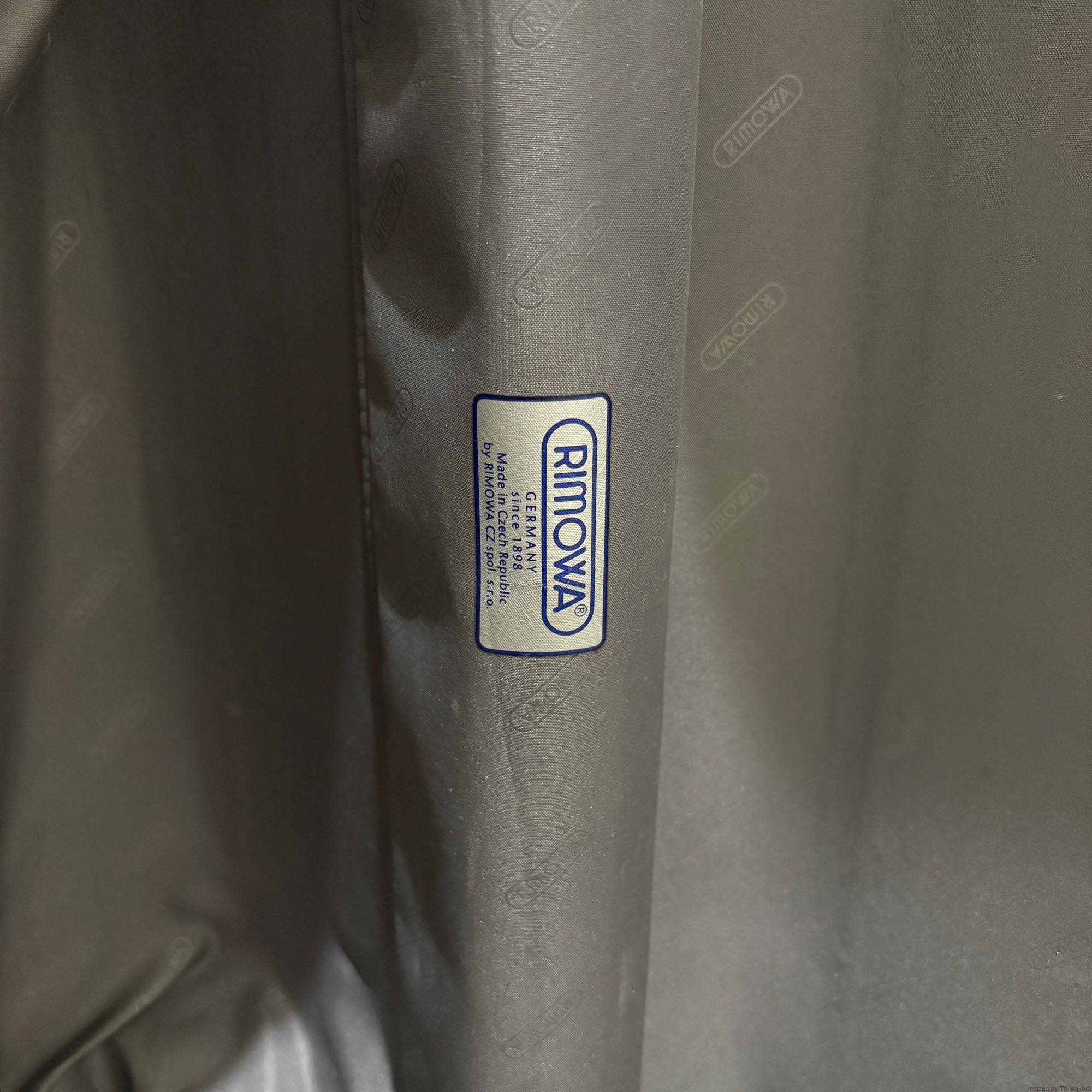リモワ サルサ(エッセンシャル) 851.52-28 32リットル 中古商品 2輪