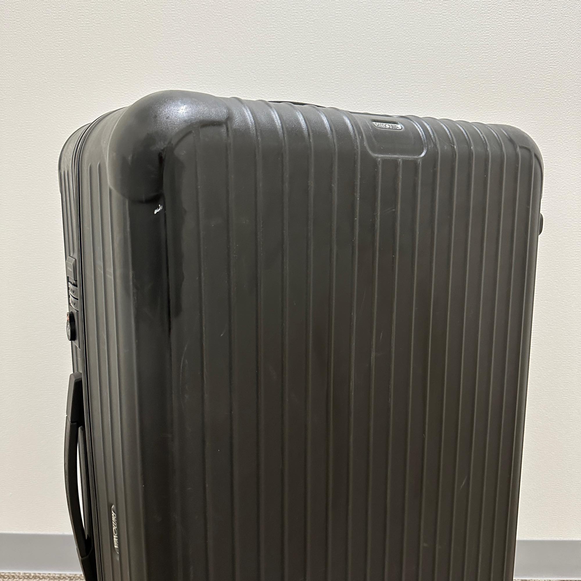 リモワ サルサ 810.70-3 78リットル 中古商品 4輪