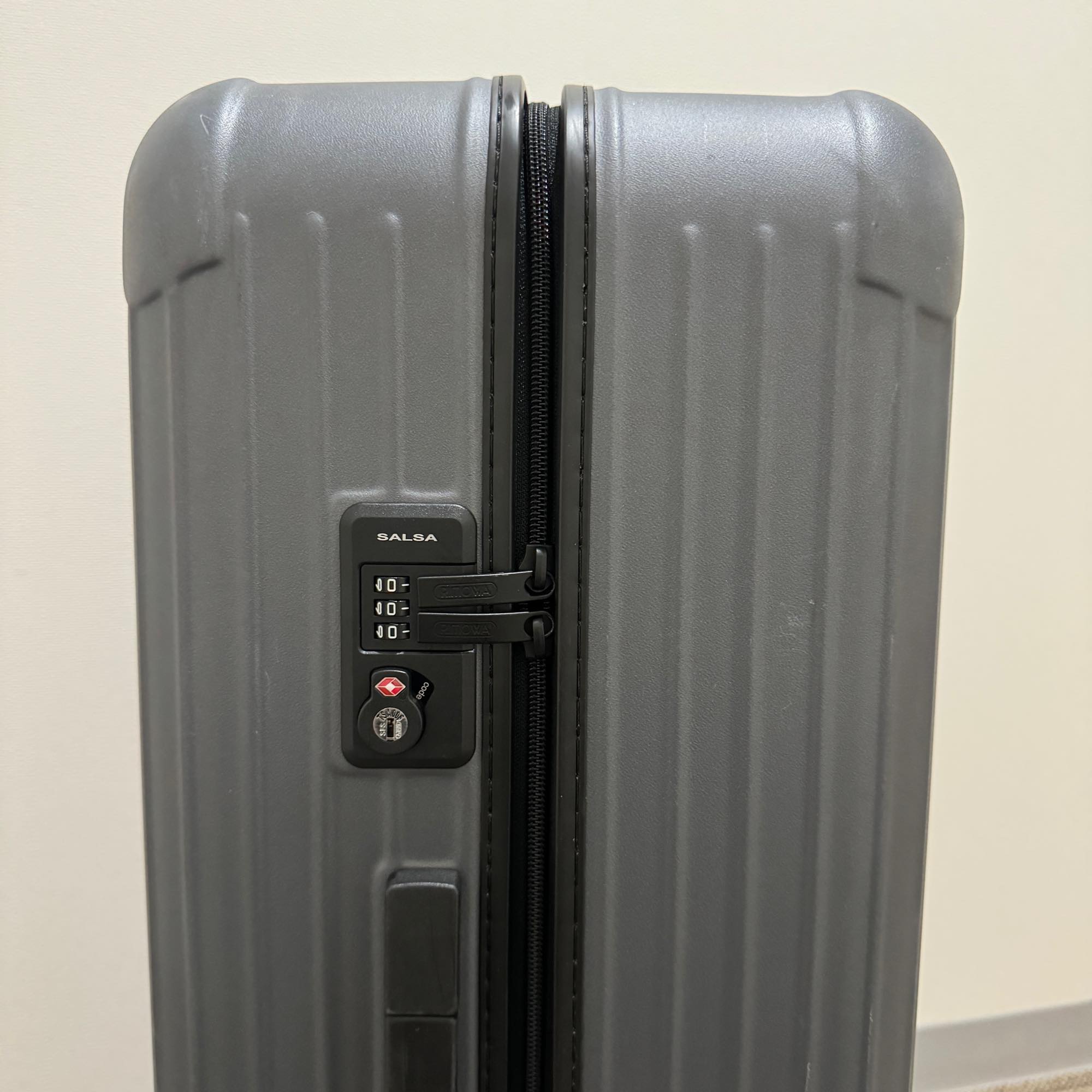 リモワ サルサ 810.73-3 中古美品 98リットル 4輪