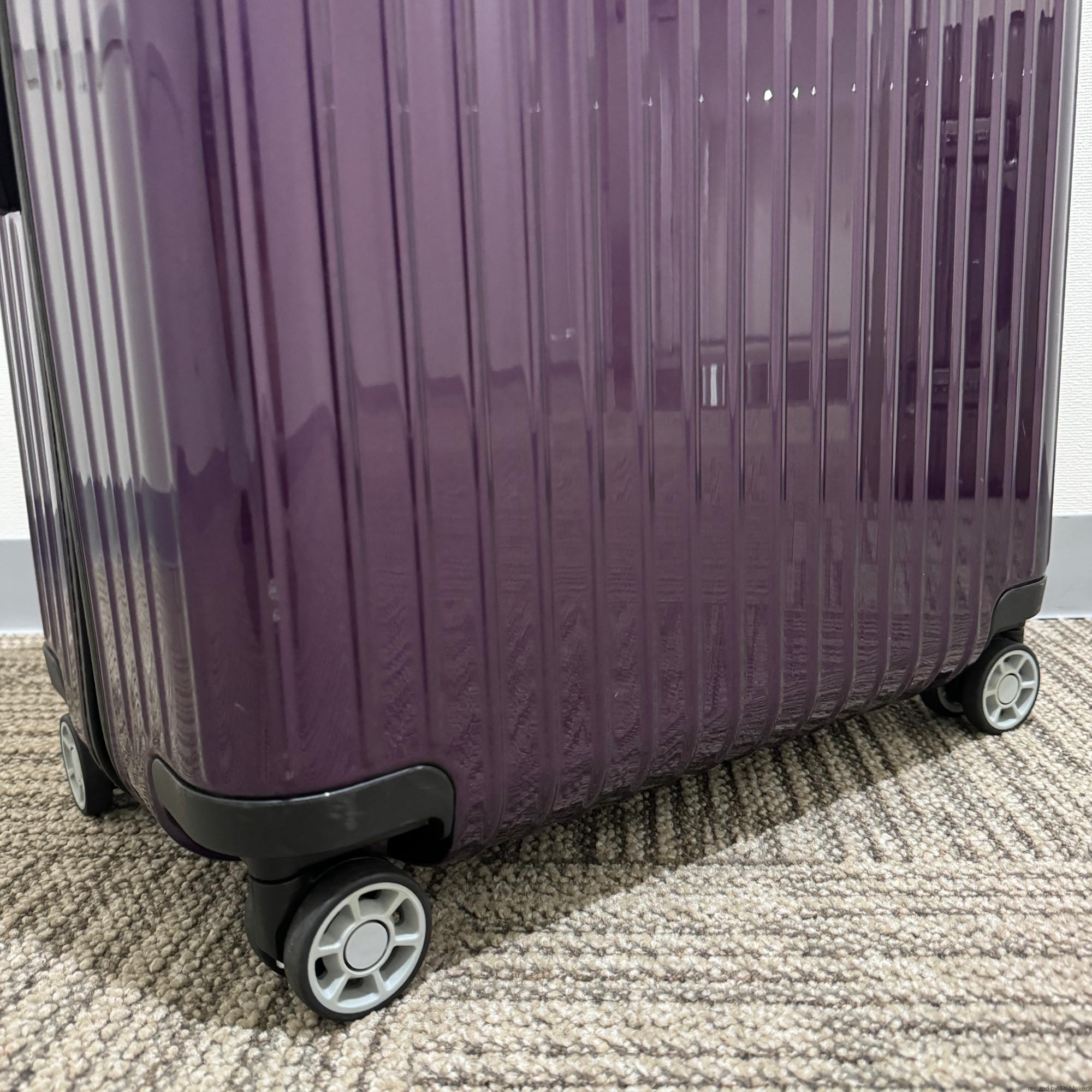 リモワ サルサエアー 中古美品 822.70-3 80リットル 4輪