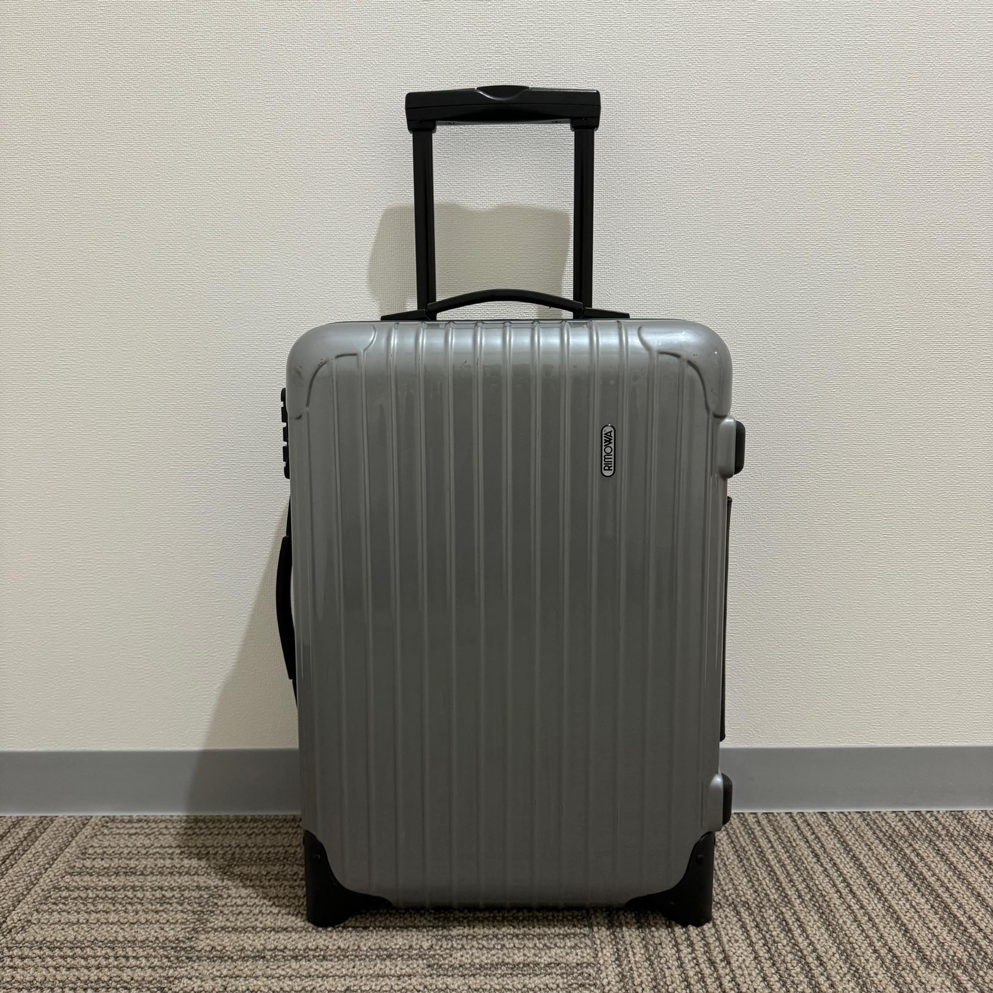 リモワ サルサ 中古商品 856.52-3 35リットル 2輪