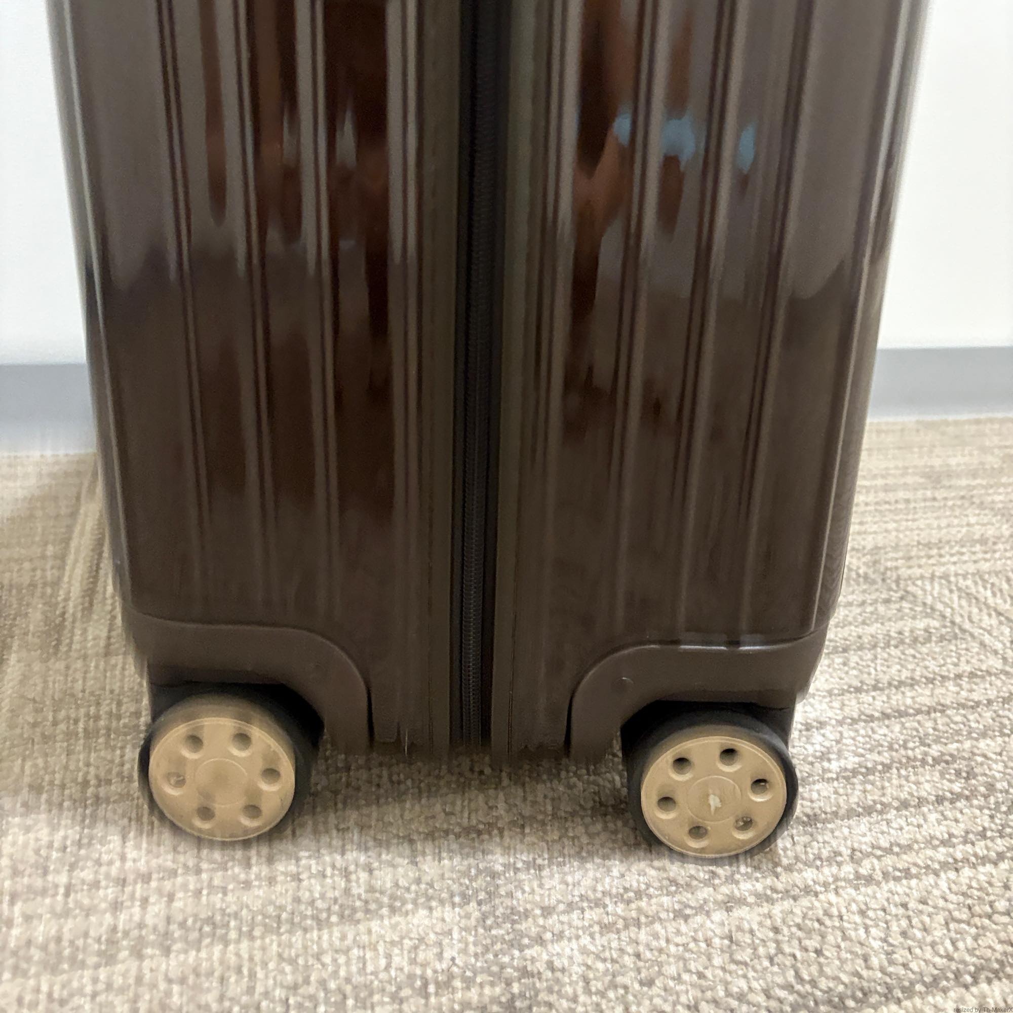 リモワ サルサデラックス 872.77-3 中古美品 104リットル 4輪
