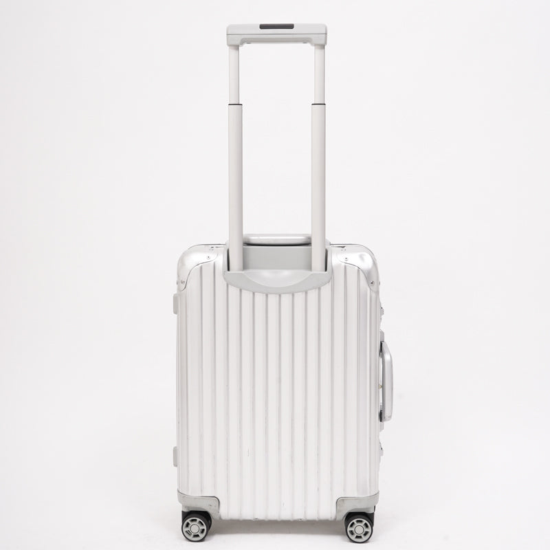 ルフトハンザ リモワ アルミニウム 中古商品 32リットル 4輪