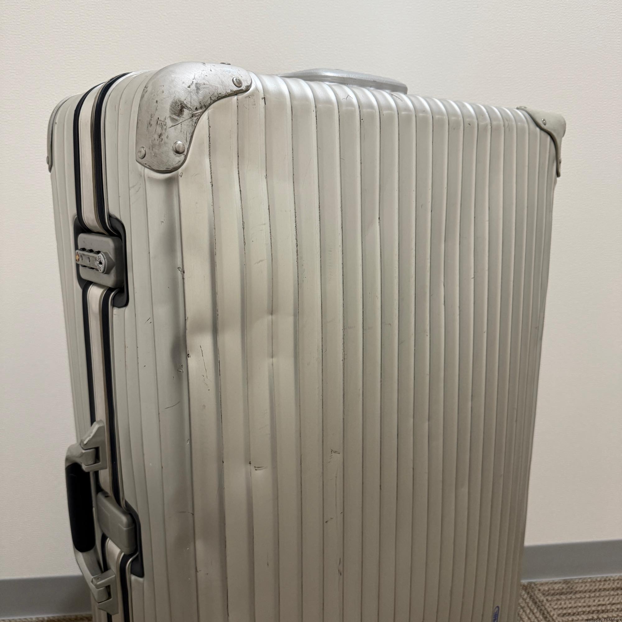 リモワ シルバーインテグラル 中古商品 U923.77-3 104リットル 4輪