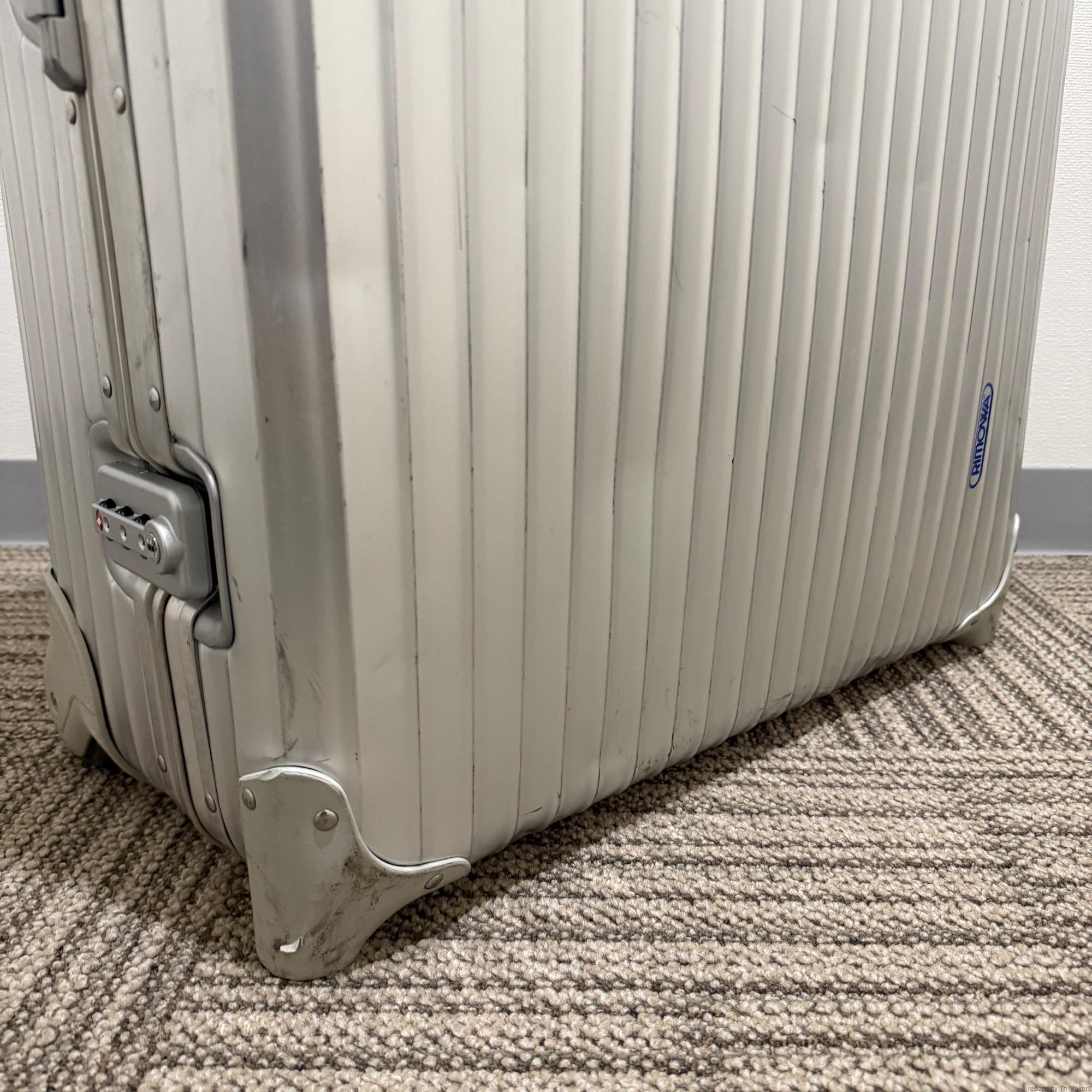 リモワ トパーズ 中古商品 930.77-3 104リットル 2輪