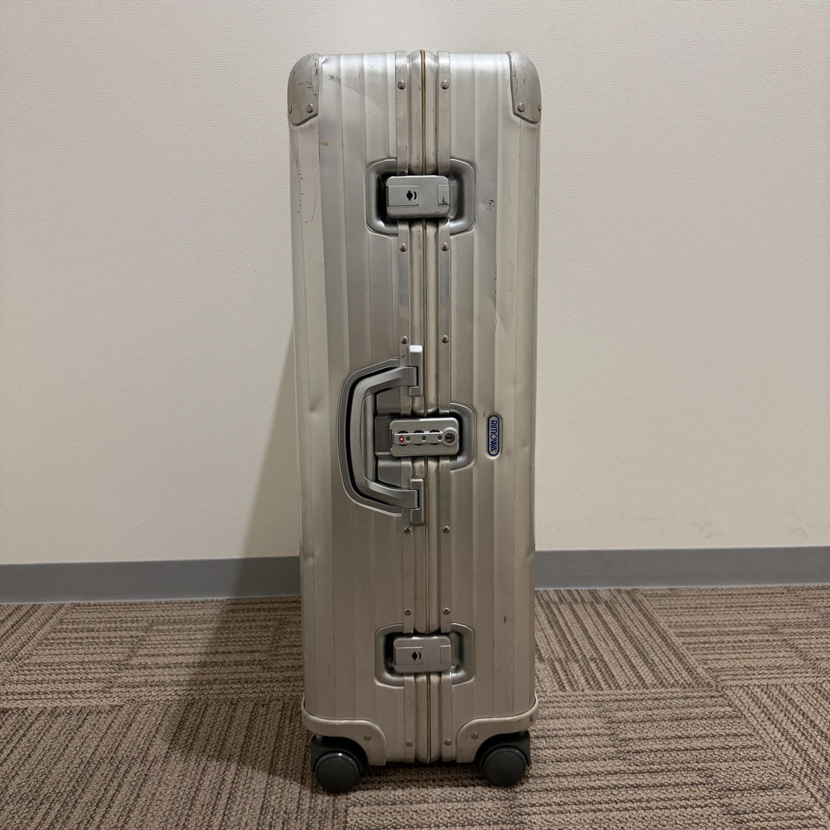リモワ トパーズ 中古美品 931.77-3 104リットル 4輪