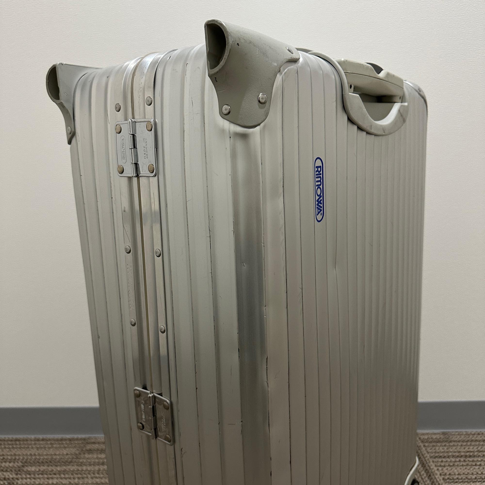リモワ トパーズ 中古商品 932.70-3 82リットル 4輪