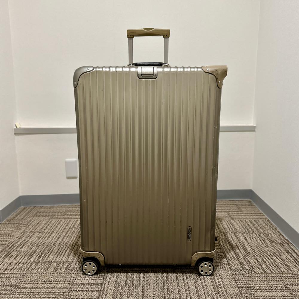 リモワ トパーズ チタニウム 中古商品 945.77-3 98リットル 4輪
