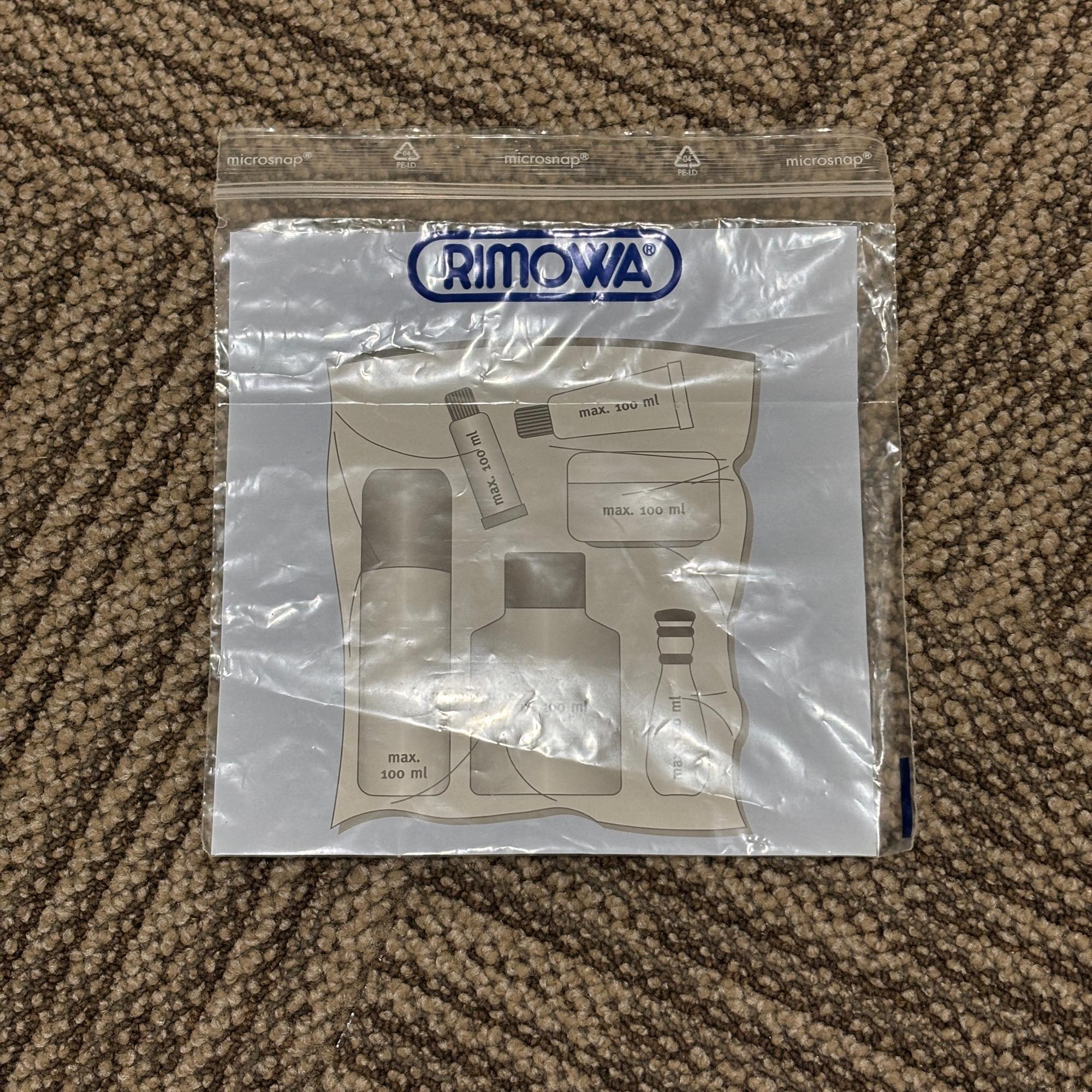 リモワ エッセンシャル(サルサ) 851.52-30 32リットル 中古美品 2輪