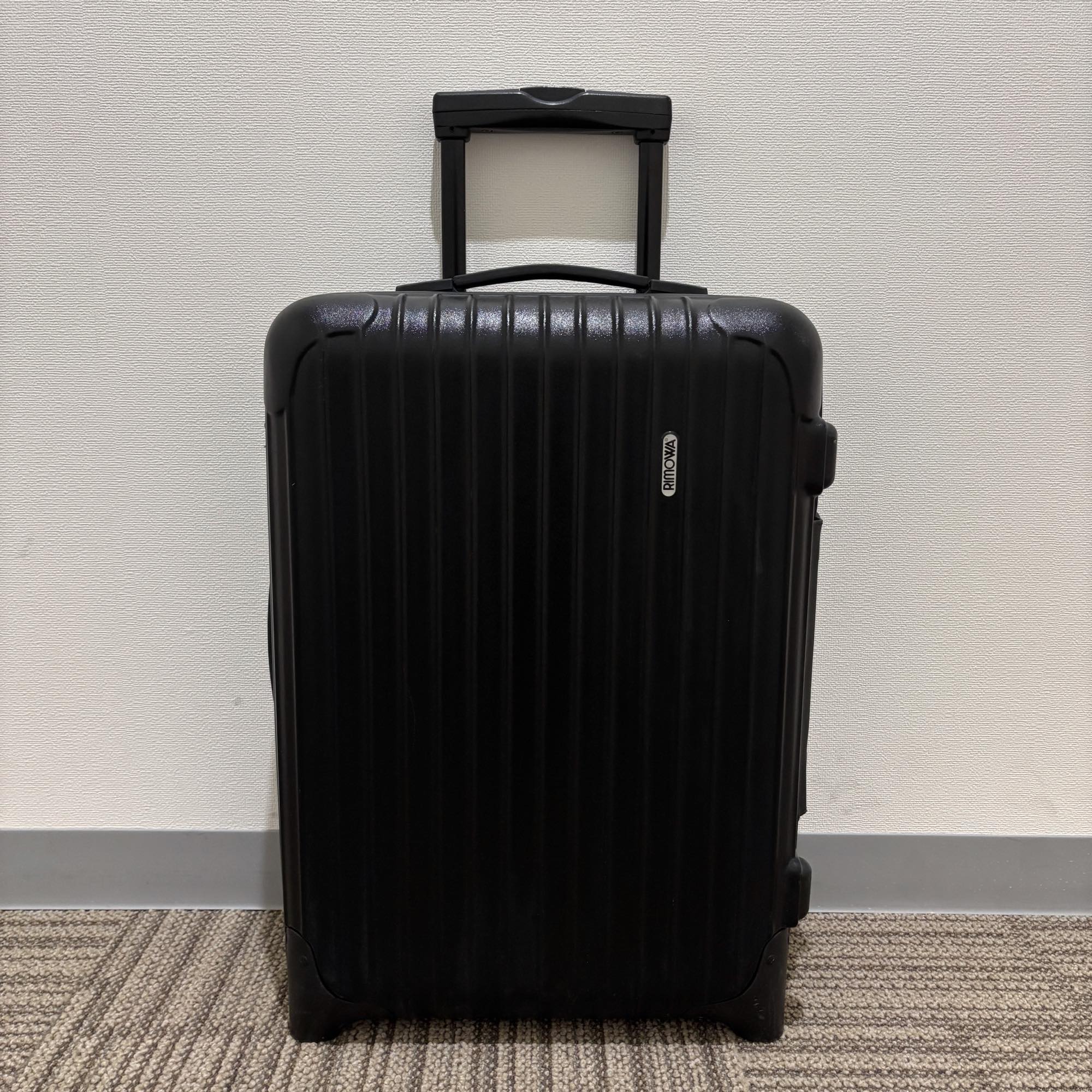 リモワ エッセンシャル(サルサ) 851.52-33 32リットル 中古商品 2輪