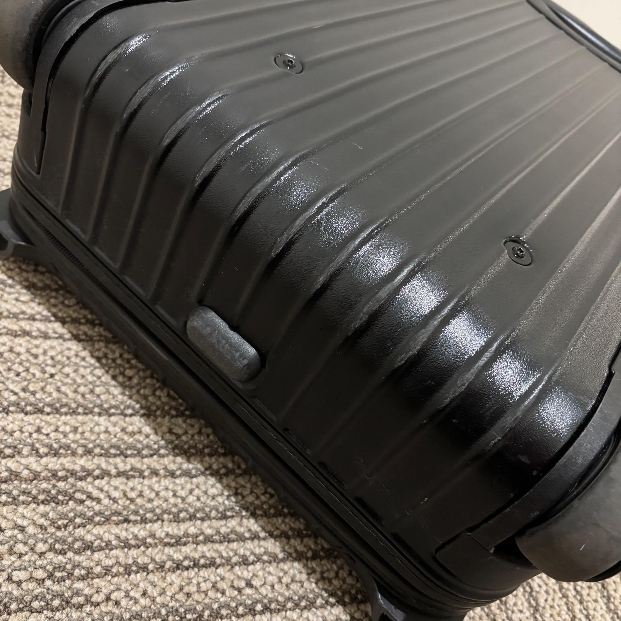 リモワ エッセンシャル(サルサ) 851.52-34 32リットル 中古美品 2輪