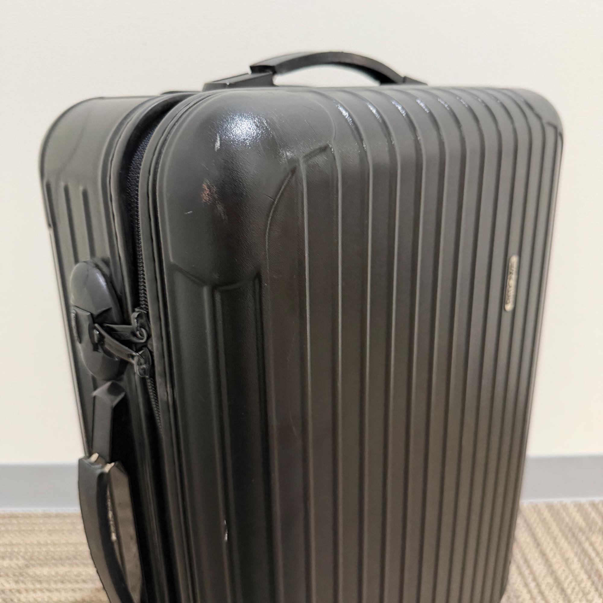 リモワ エッセンシャル(サルサ) 851.52-36 32リットル 中古美品 2輪