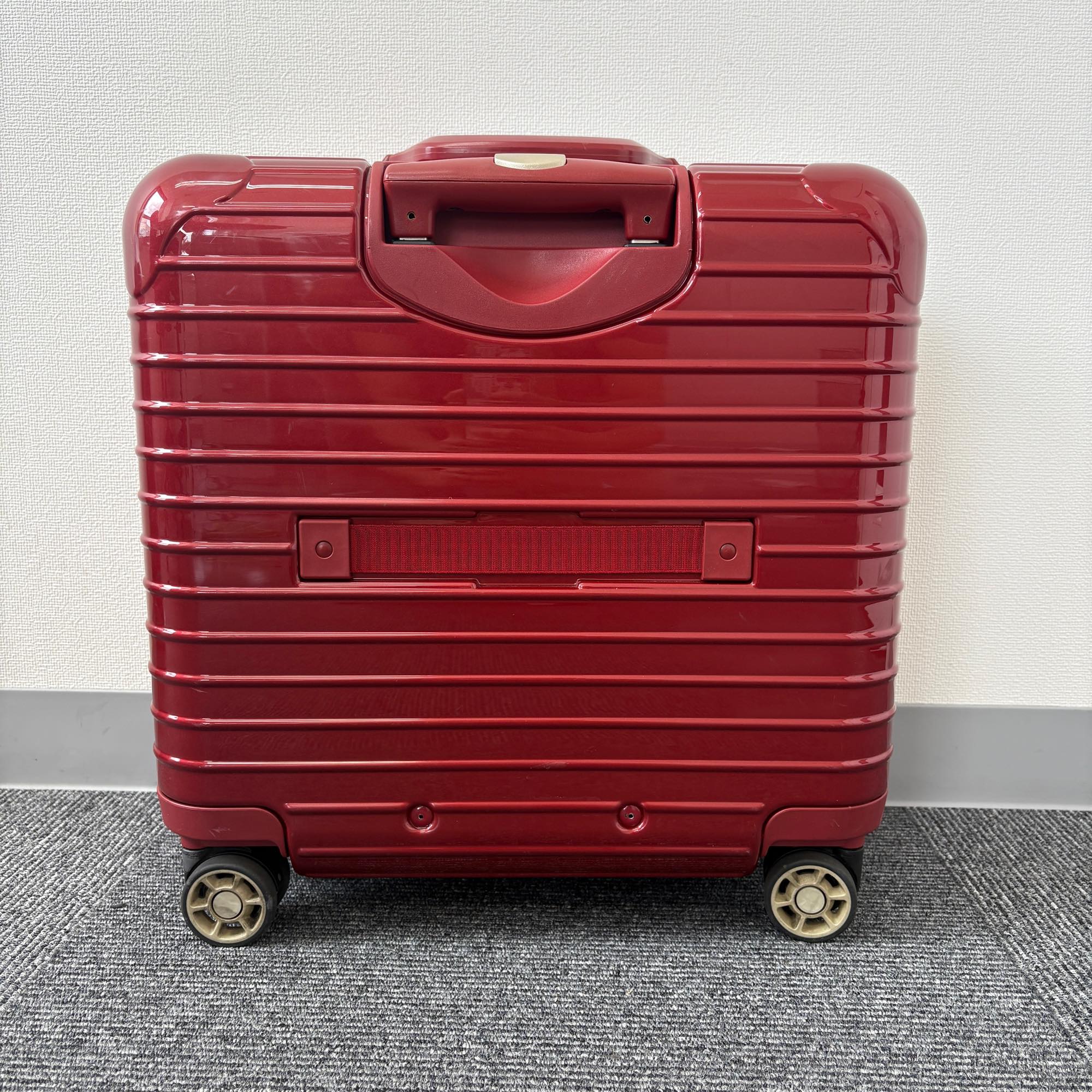 リモワ サルサ デラックス 830.40-4 29リットル 中古美品 4輪