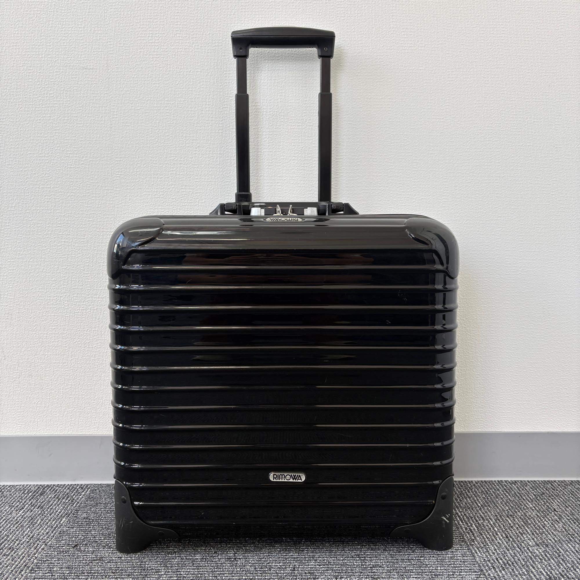 リモワ サルサ デラックス(エッセンシャル) 850.40-4 25リットル 中古美品 2輪