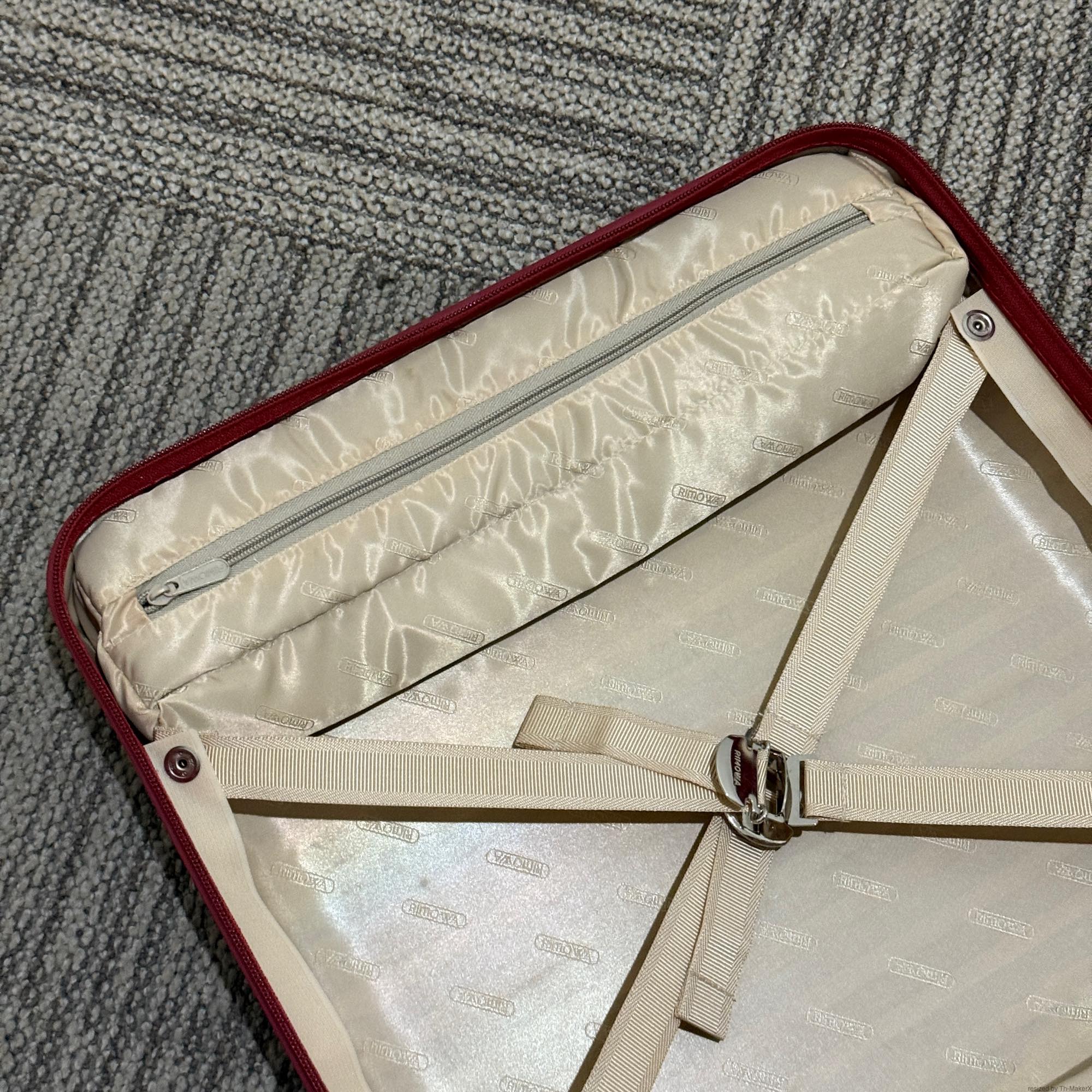 リモワ サルサデラックス U853.40-4 中古美品 25リットル 2輪