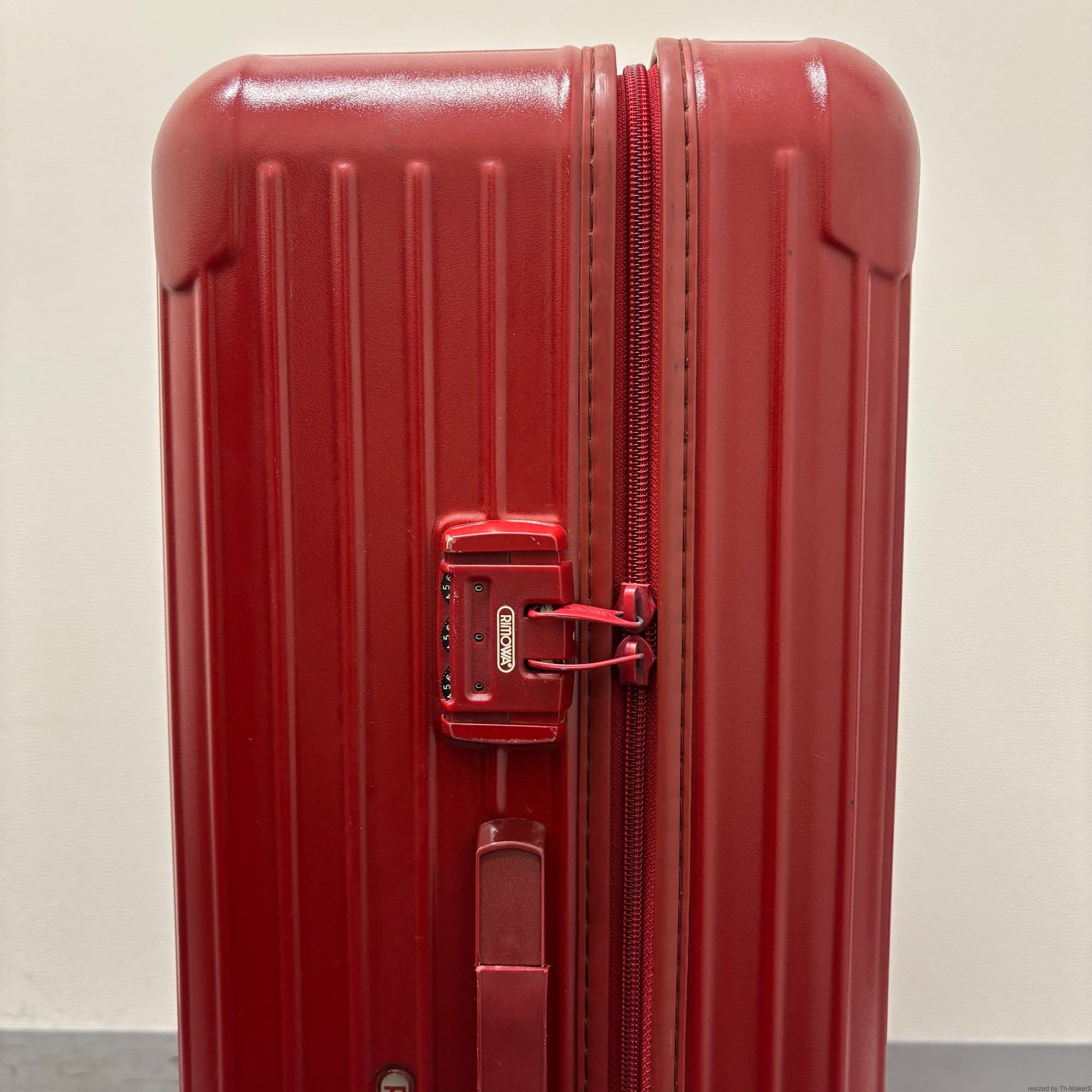 リモワ エッセンシャル(サルサ) U855.70-4 中古商品 82リットル 2輪