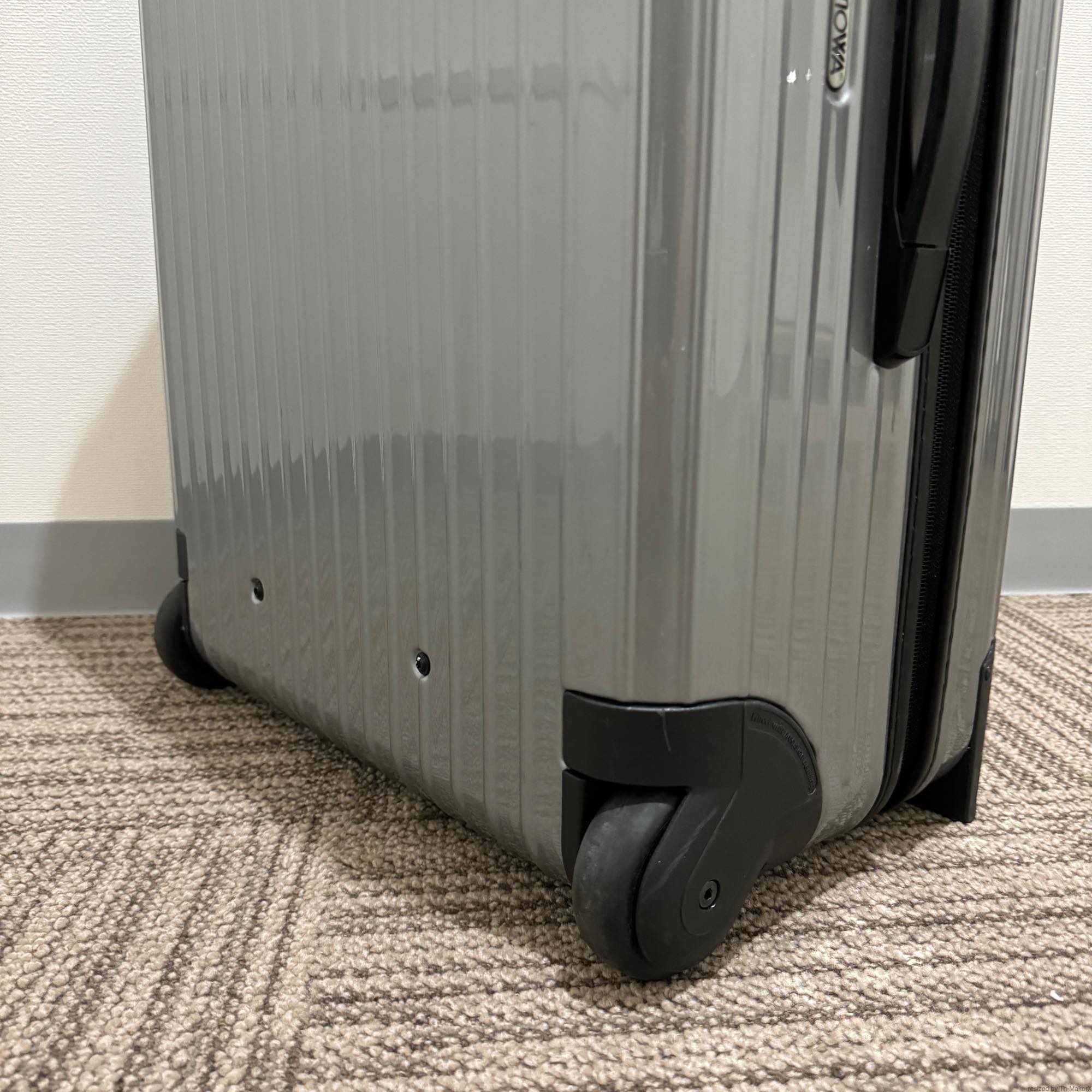リモワ サルサ 中古美品 856.63-4 63リットル 2輪