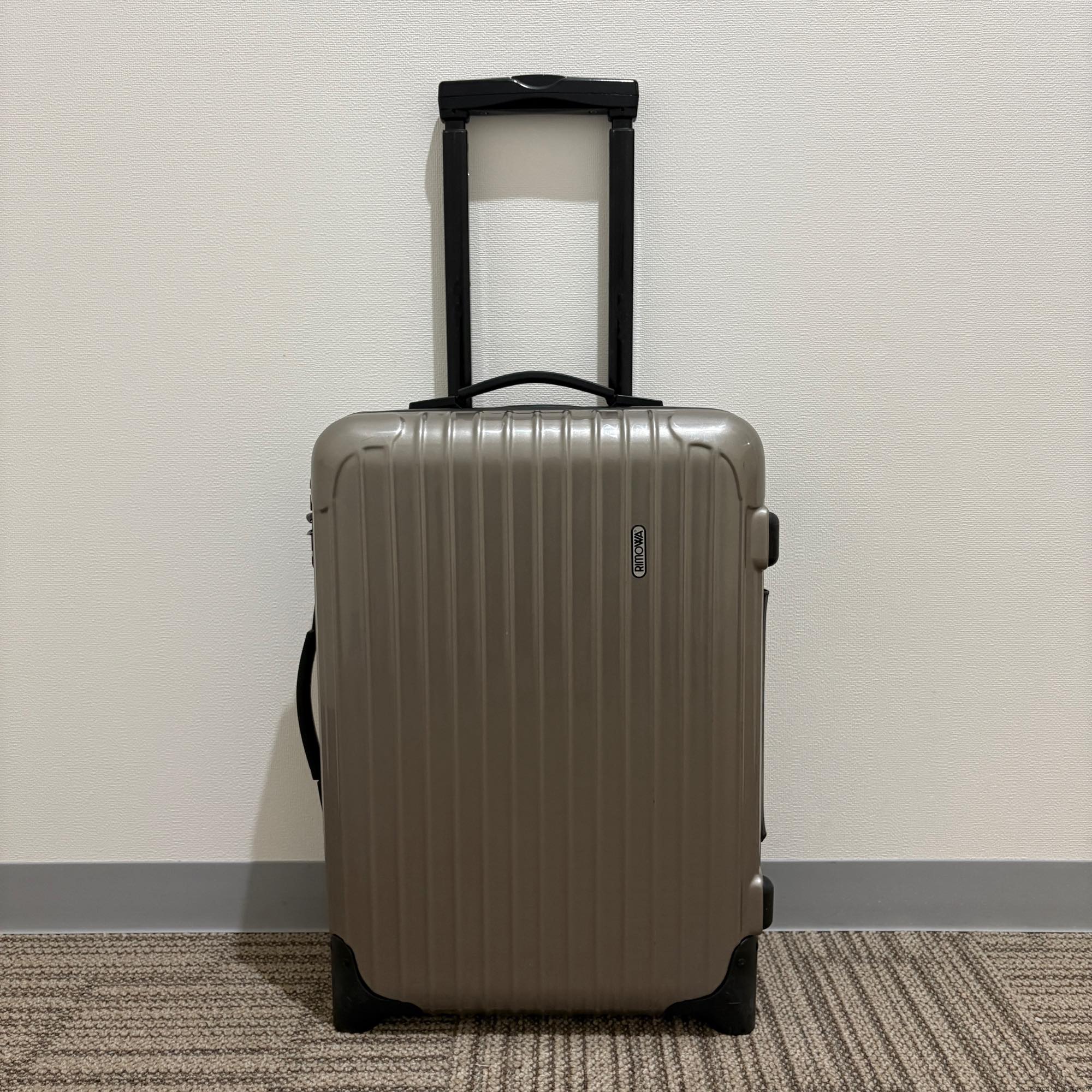 リモワ サルサ 859.52-4 33リットル 中古商品 2輪