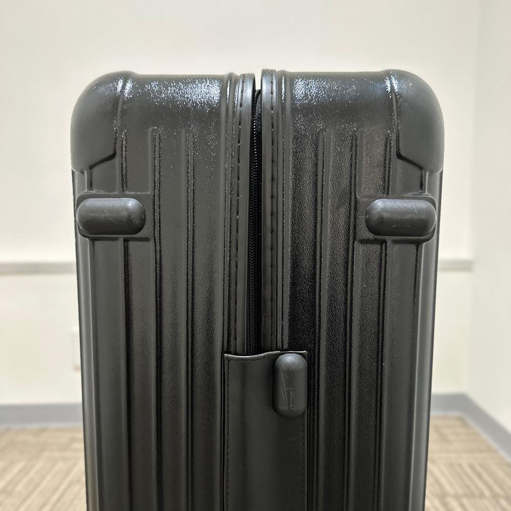 リモワ サルサ 中古美品 871.70-4 82リットル 4輪