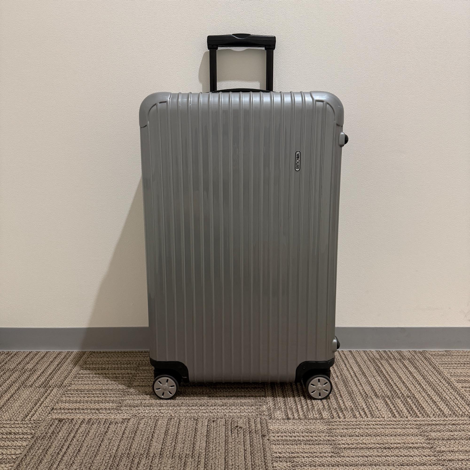 リモワ サルサ 876.70-4 82リットル 中古美品 4輪