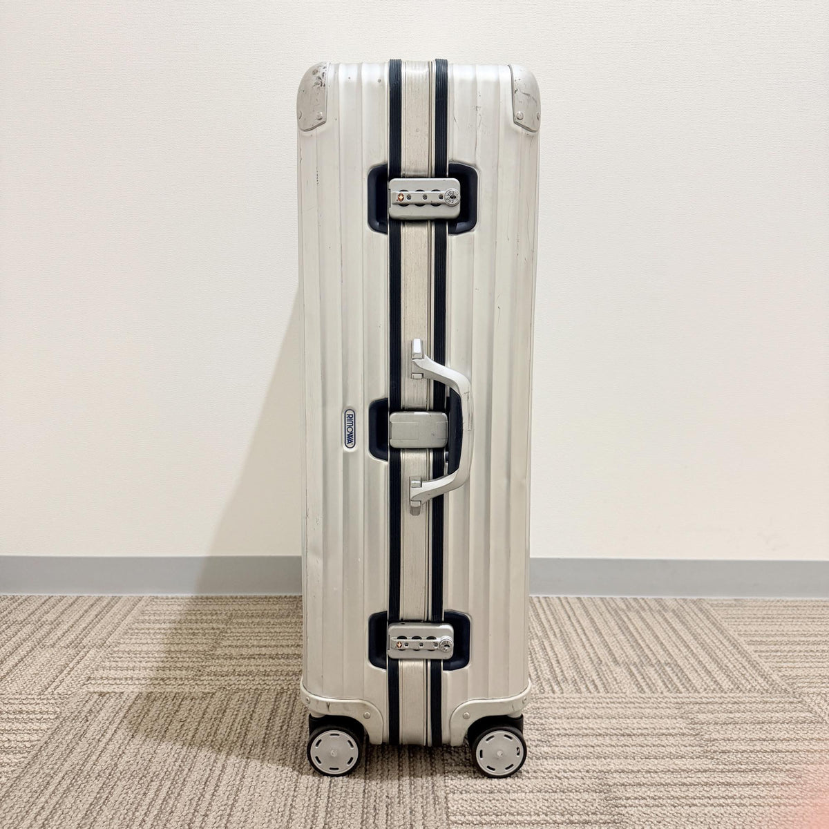 リモワ シルバーインテグラル 中古商品 U923.77-4 104リットル 4輪
