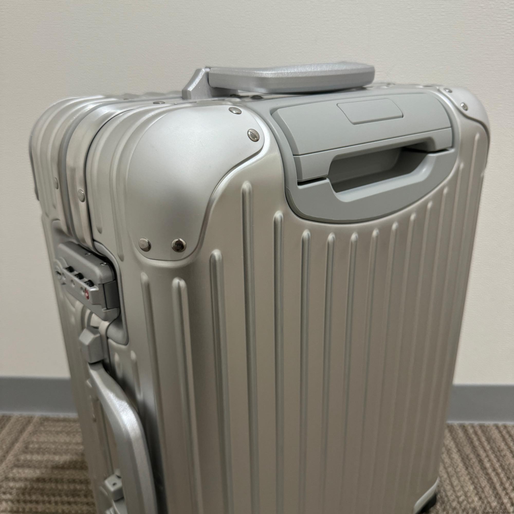 リモワ オリジナル 925.53.00.4-4 キャビン アウトレット品 35リットル 4輪