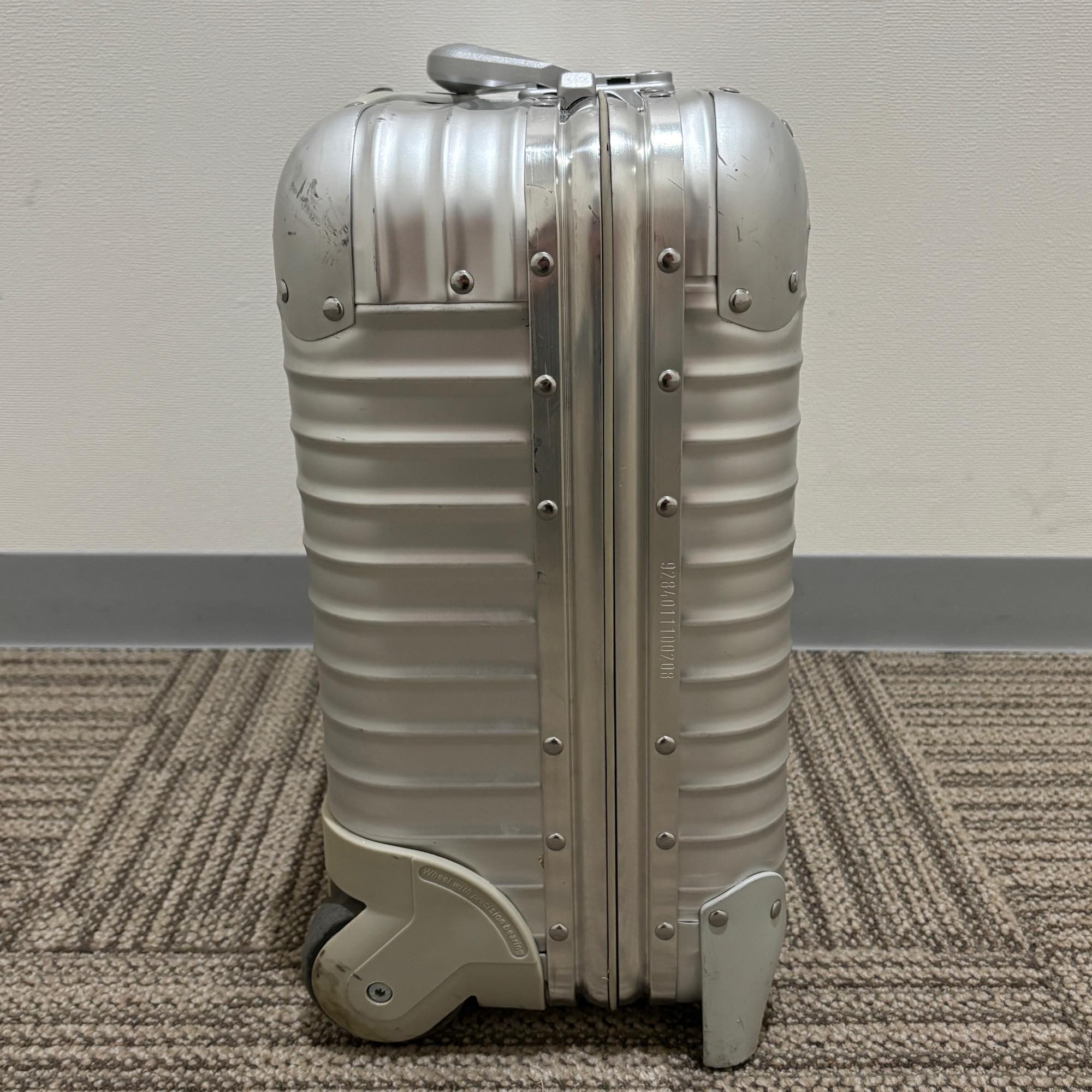 リモワ オリジナル (トパーズ) 中古商品 U928.40-4 23リットル 2輪