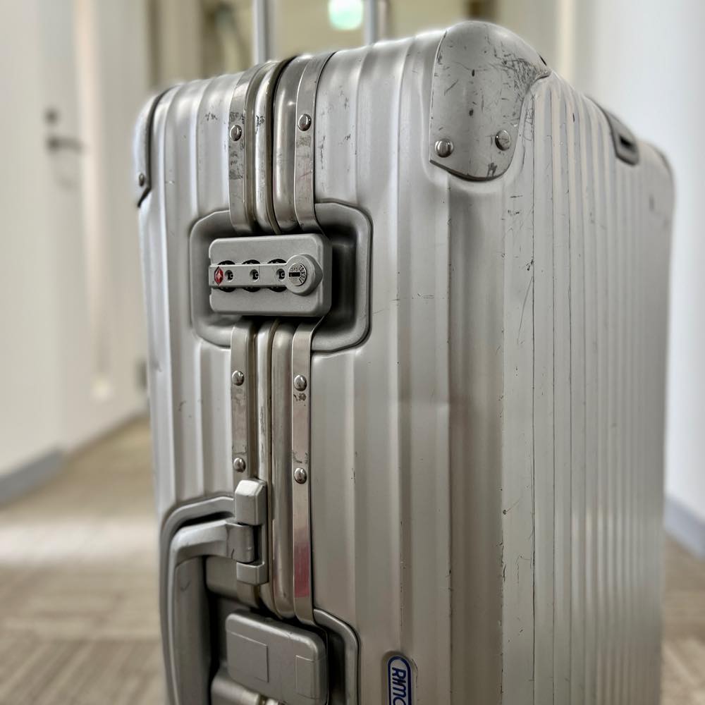 リモワ トパーズ 932.63-4 中古商品 64リットル 4輪