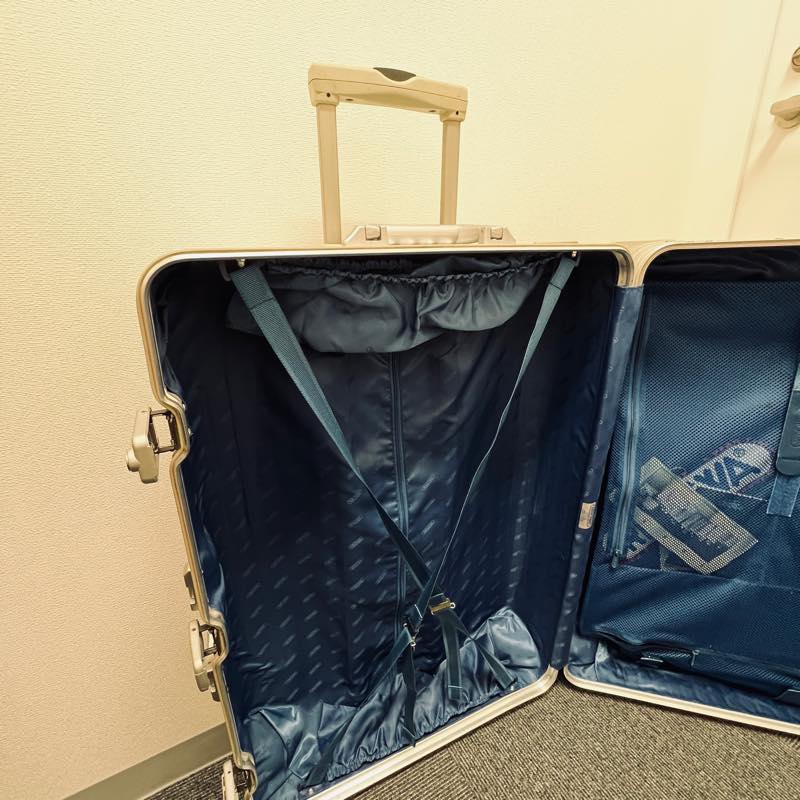 リモワ トパーズ 中古商品 932.77-4 104リットル 4輪