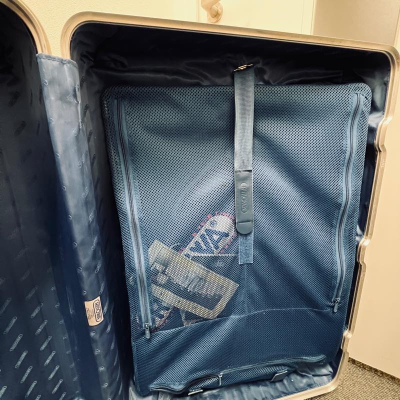 リモワ トパーズ 中古商品 932.77-4 104リットル 4輪
