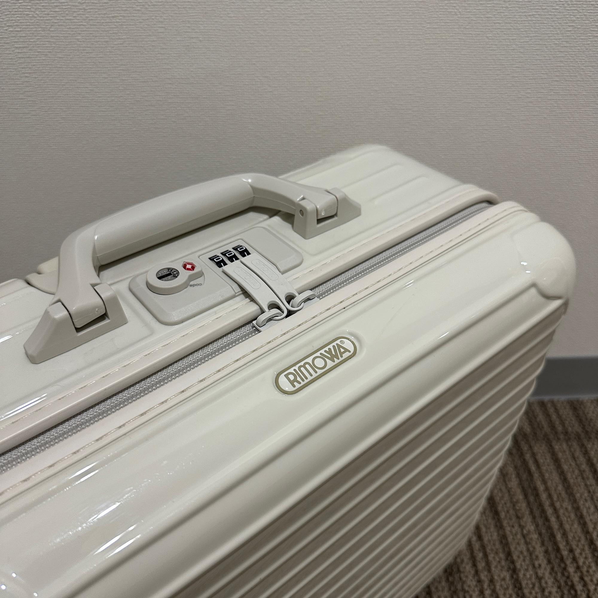 リモワ ユナイテッドアローズ限定サルサ 810.90-5 中古美品 23リットル 2輪