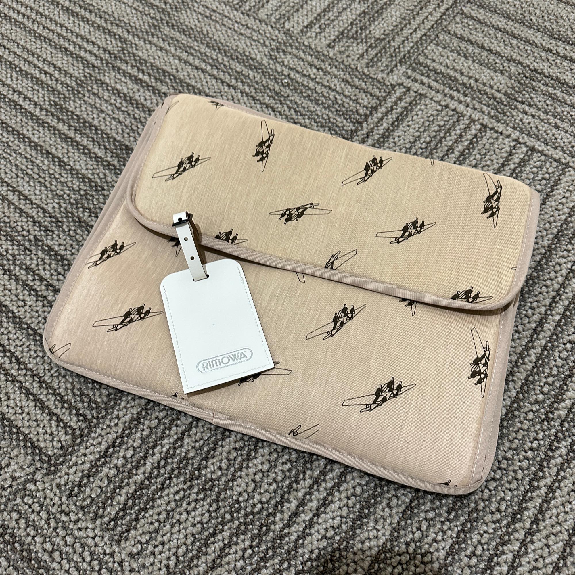 リモワ ユナイテッドアローズ限定サルサ 810.90-5 中古美品 23リットル 2輪
