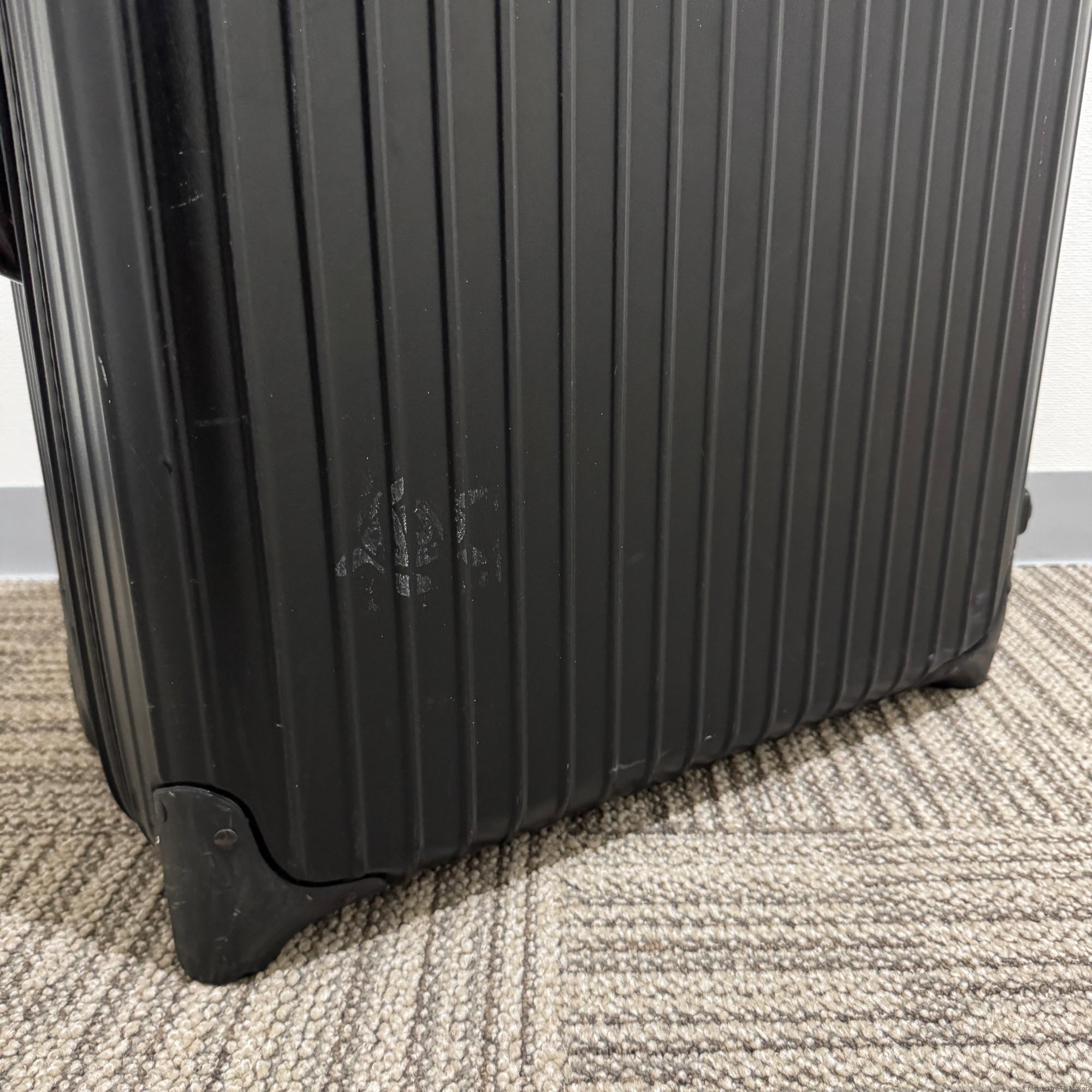 リモワ サルサ 中古商品 851.70-5 87リットル 2輪
