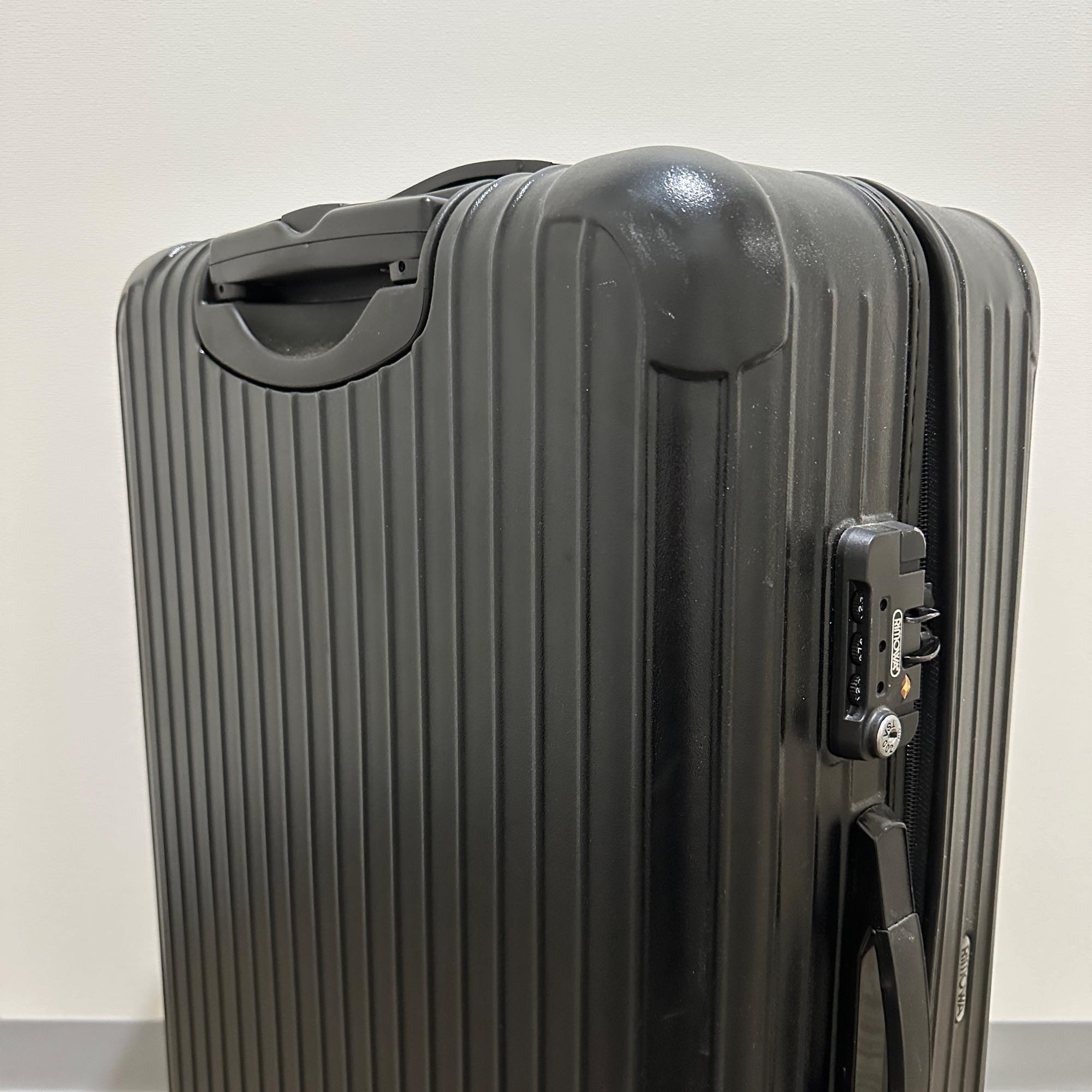 リモワ サルサ 871.70-5 82リットル 中古商品 4輪