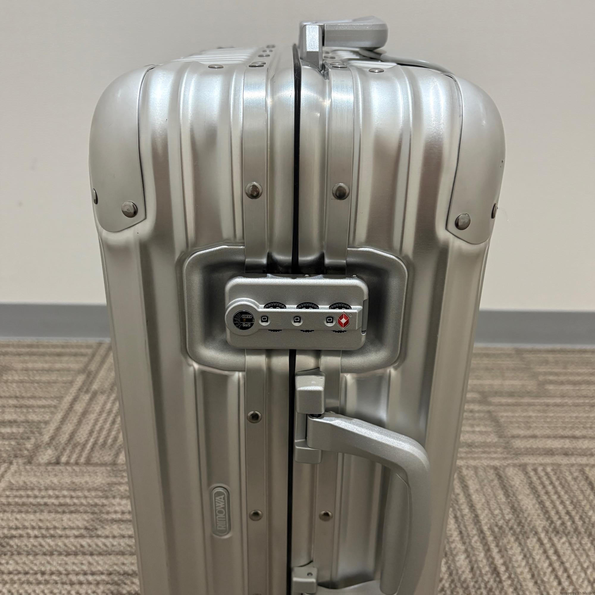 リモワ ルフトハンザ クラシックフライト 中古美品 84L 4輪