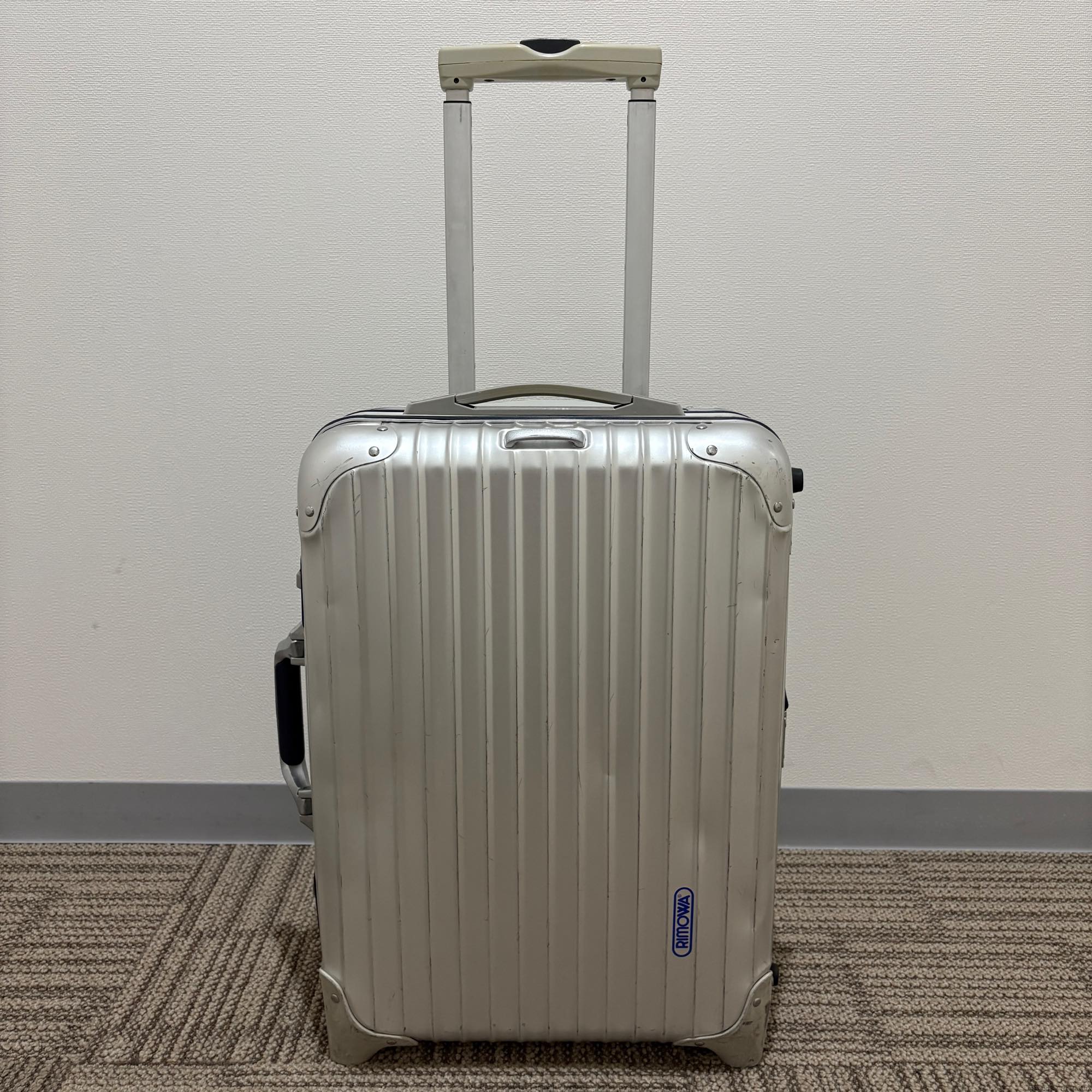 リモワ シルバーインテグラル 925.52-5 35リットル 中古商品 2輪