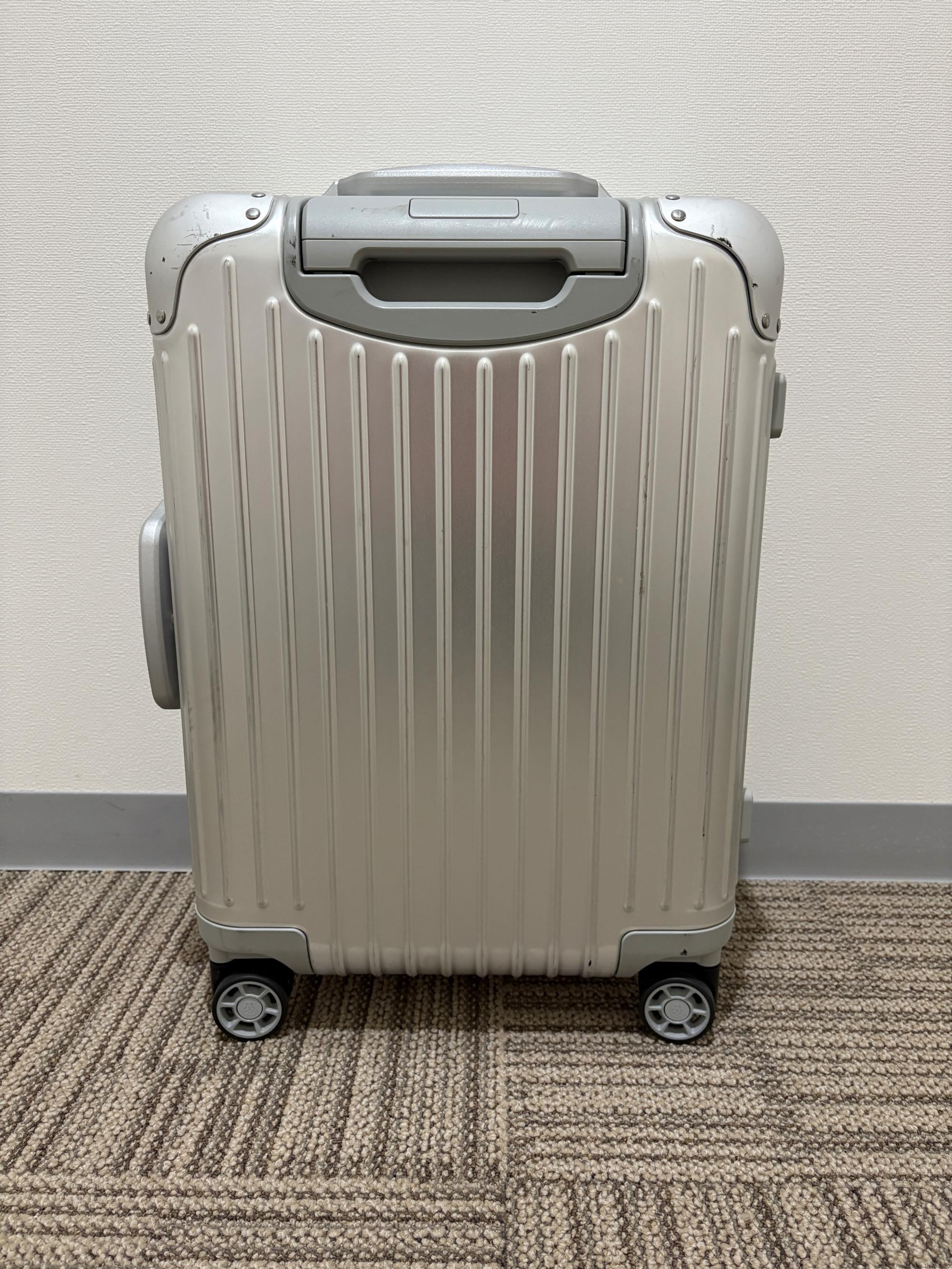 リモワ オリジナル 925.53.00.4-5 キャビン 中古美品 35リットル 4輪