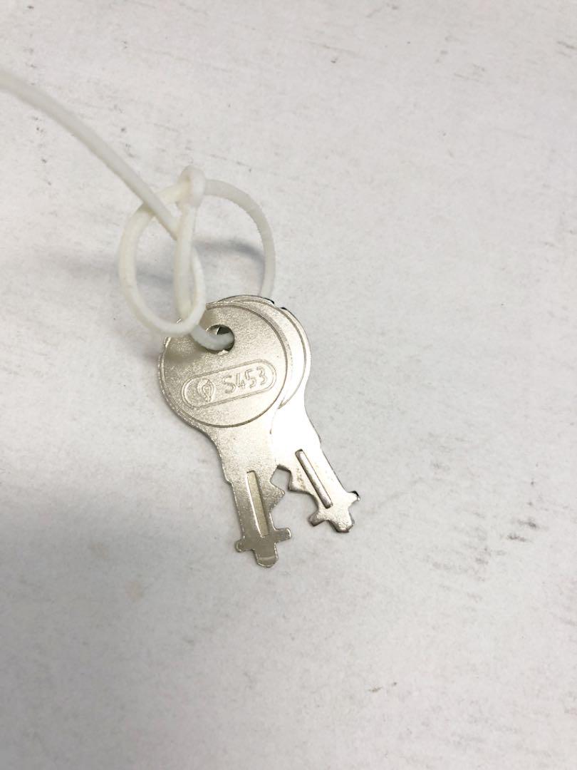 リモワ トパーズ 中古商品 U930.63-5 63リットル 2輪