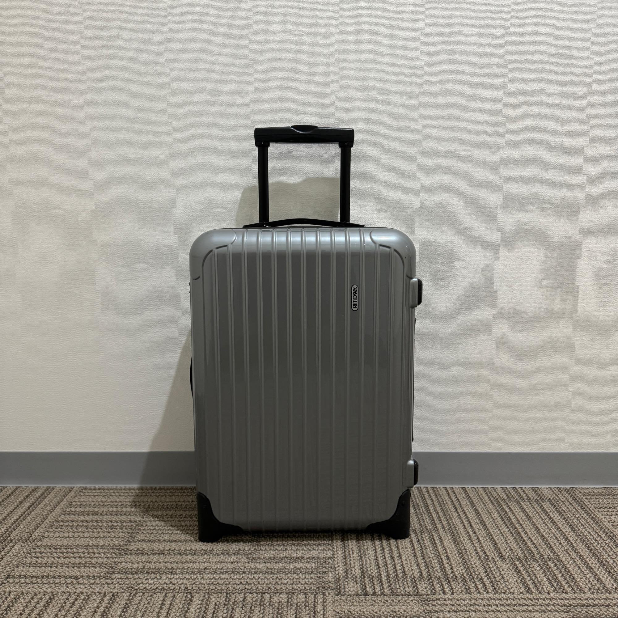 リモワ サルサ 中古美品 856.52-6 35リットル 2輪