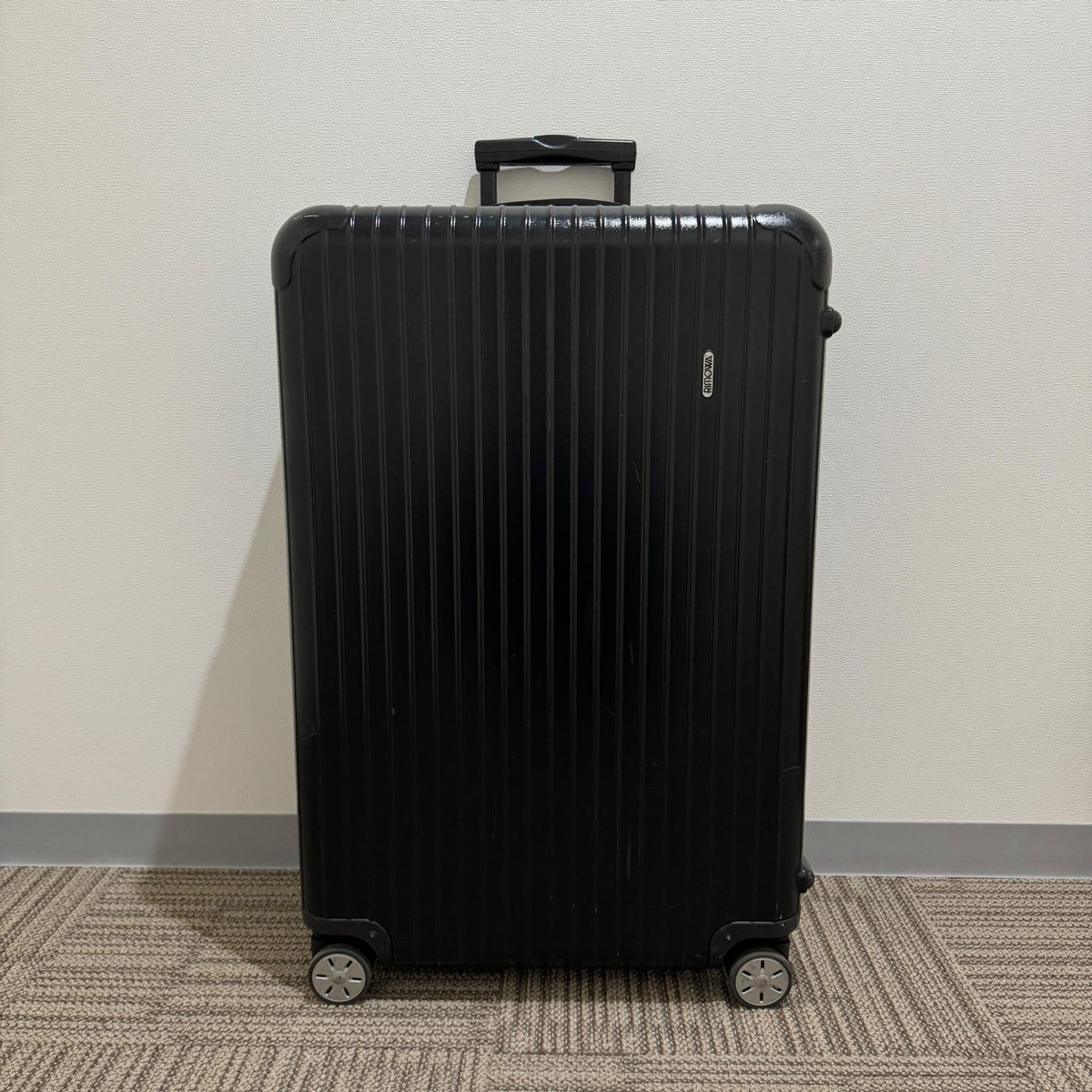 リモワ サルサ 871.77-6 107リットル 中古商品 4輪 – リモワ(RIMOWA 