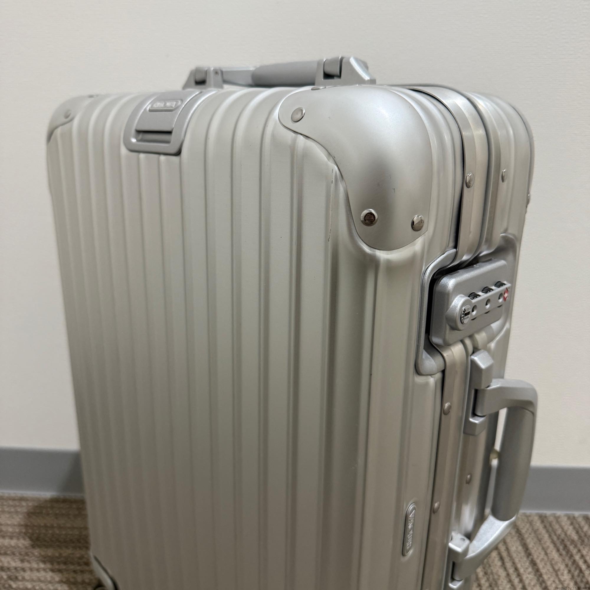 リモワ トパーズ 923.52-6 中古美品 32リットル 4輪