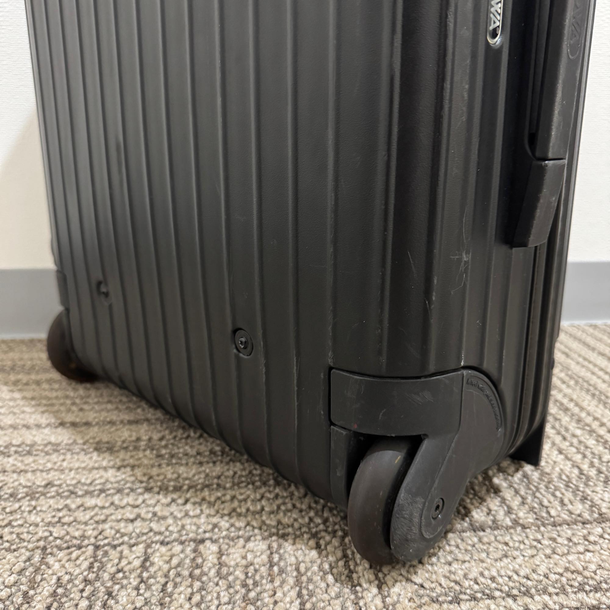 リモワ サルサ 810.52-7 中古商品 33リットル 2輪