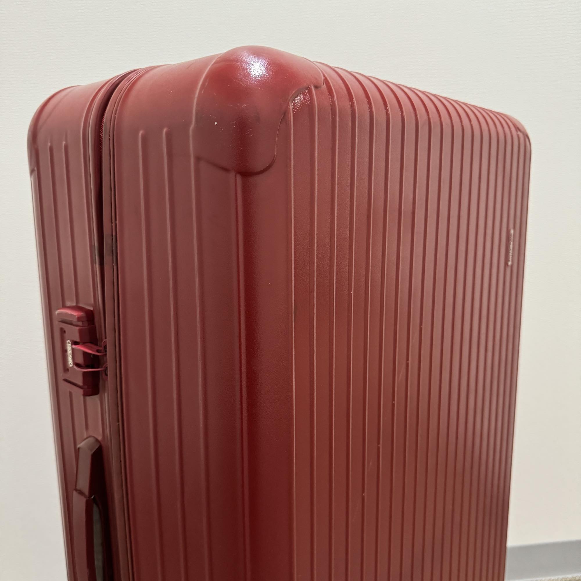 リモワ サルサ 875.77-7 104リットル 中古商品 4輪
