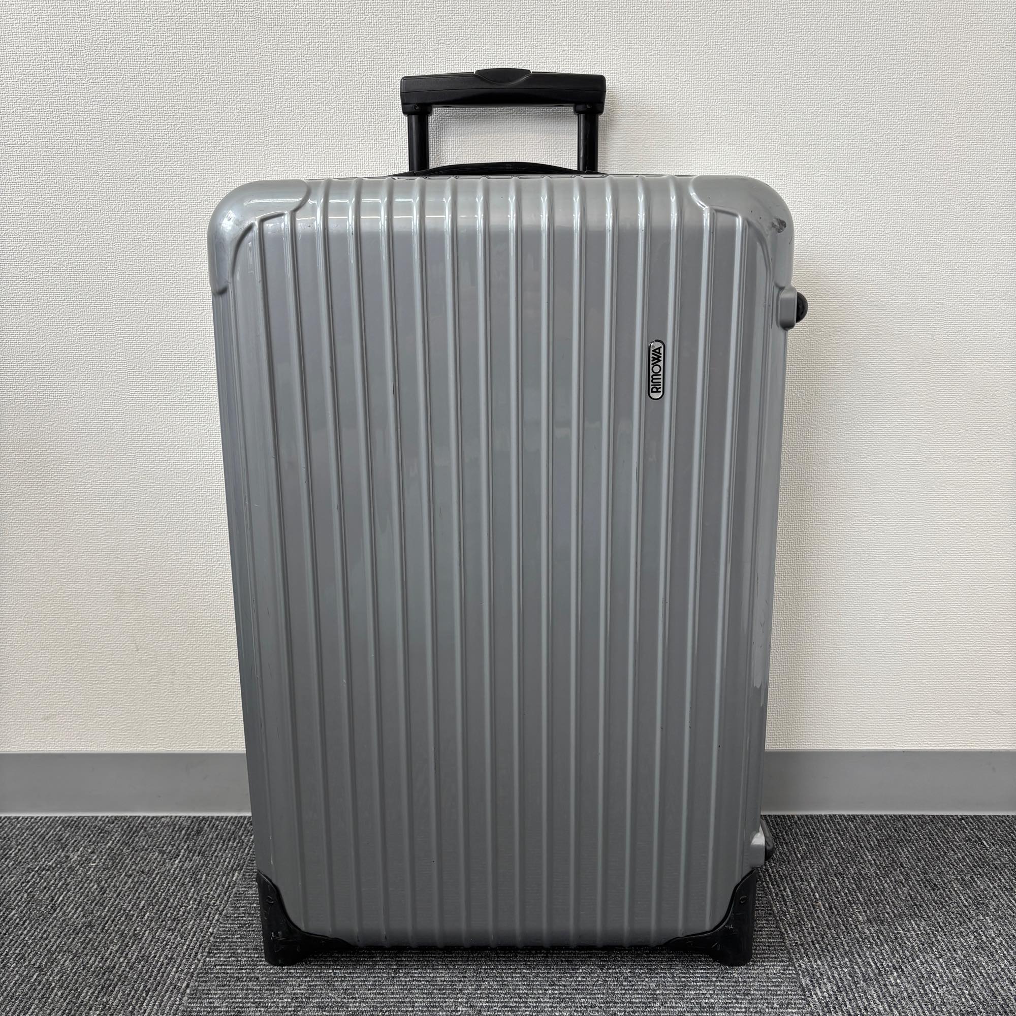 リモワ サルサ(エッセンシャル) 856.63-8 63リットル 中古商品 2輪