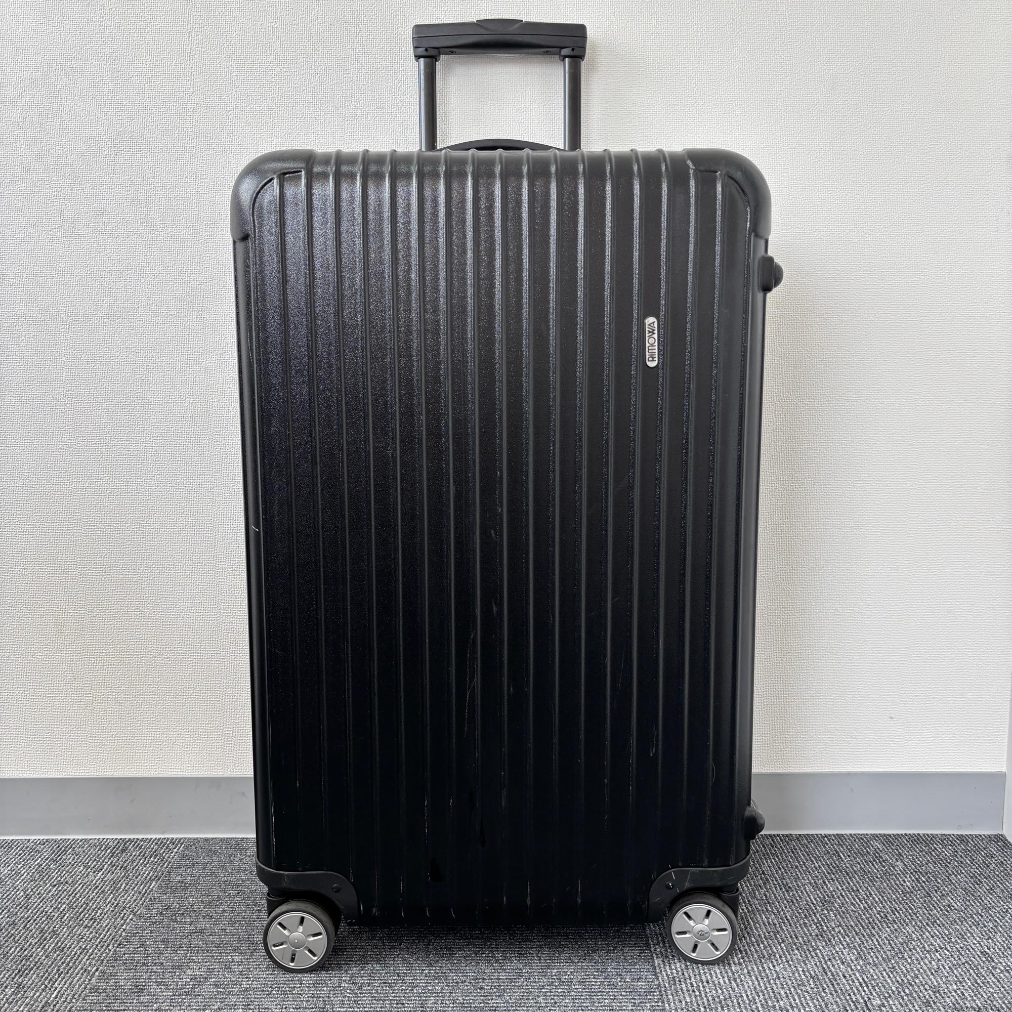 リモワ サルサ(エッセンシャル) 871.70-8 82リットル 中古美品 4輪